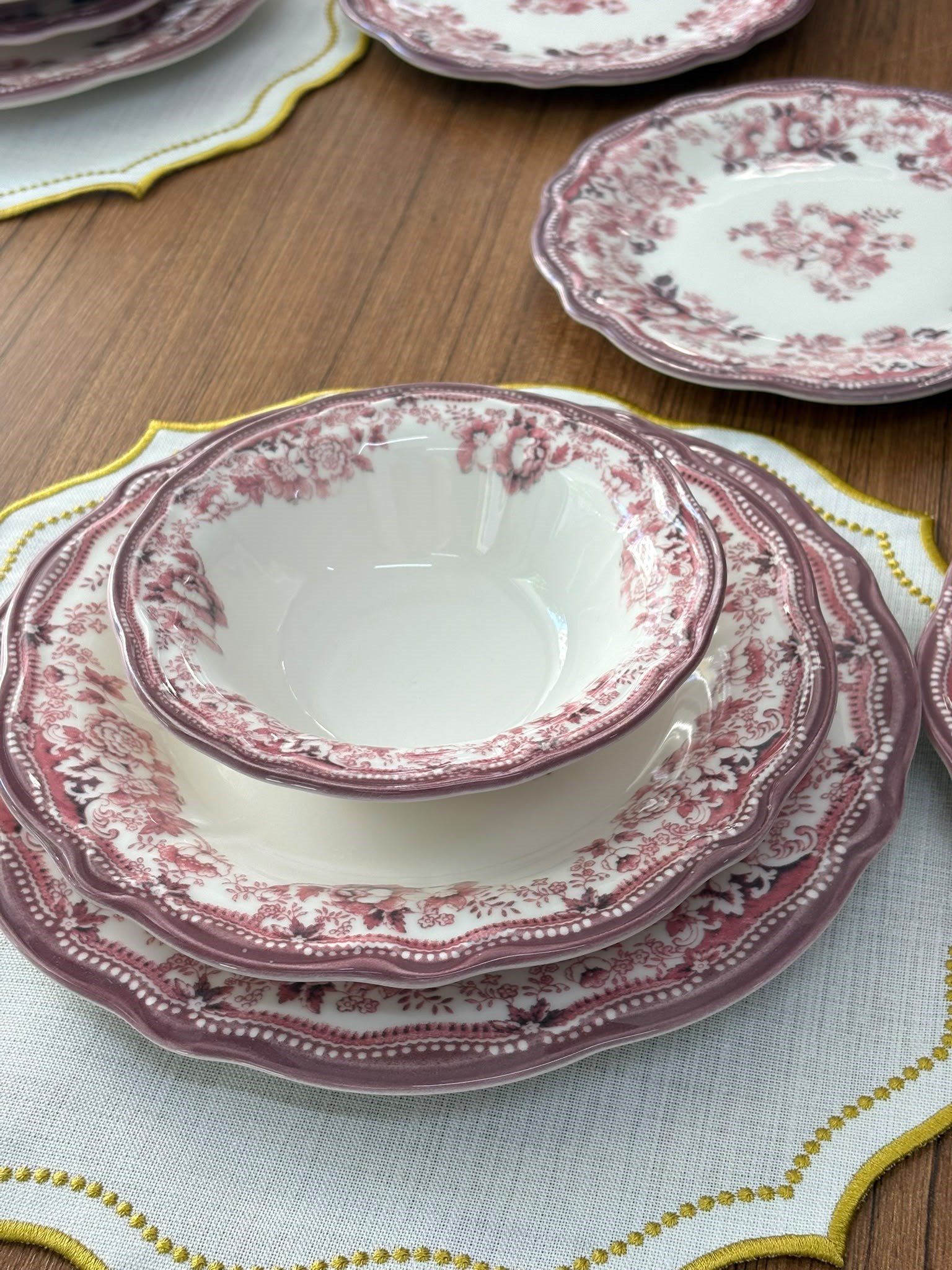 Yemek Takımı 38 Parça 6 Kişilik Velour Maroon
