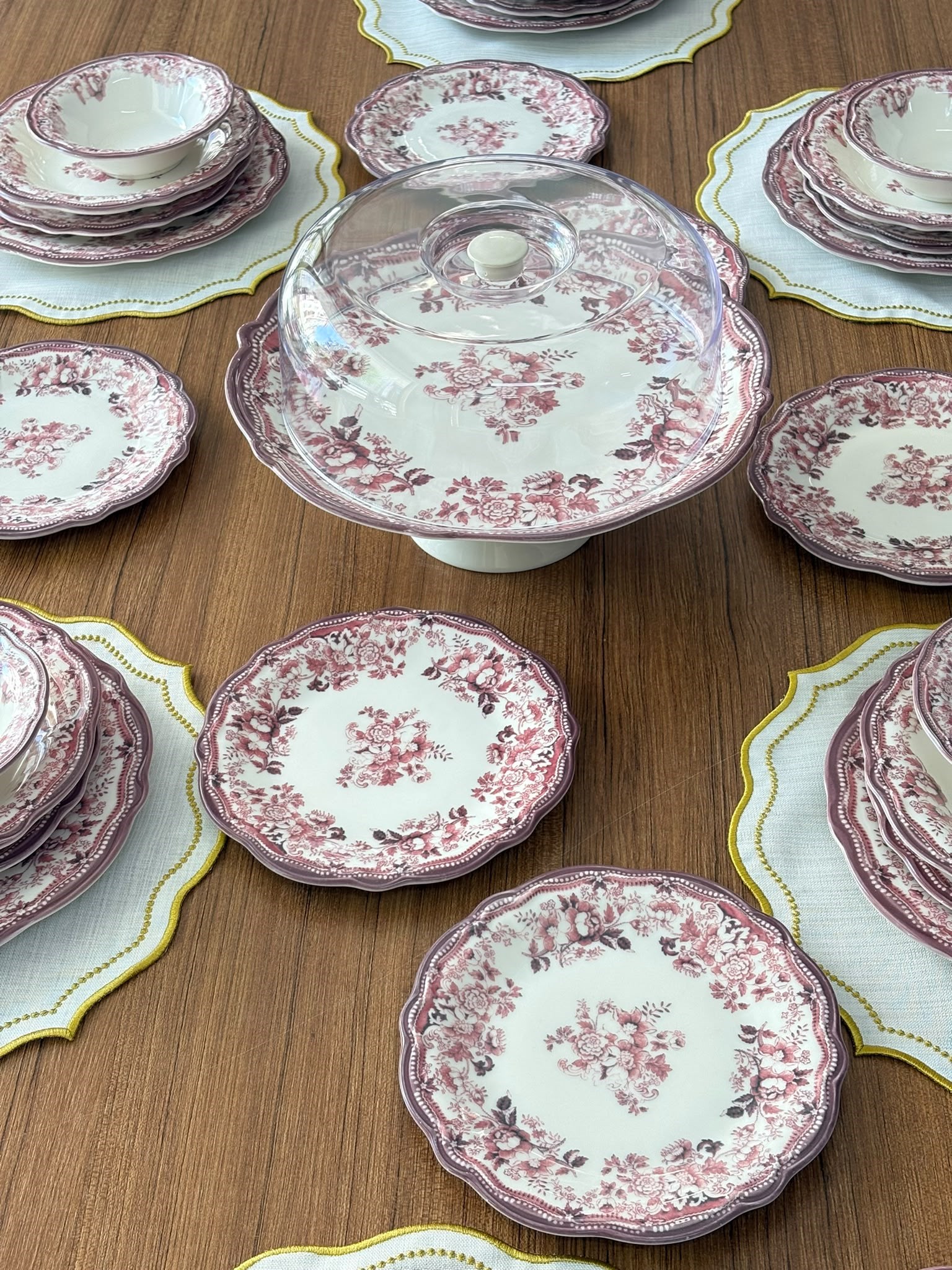 Yemek Takımı 38 Parça 6 Kişilik Velour Maroon