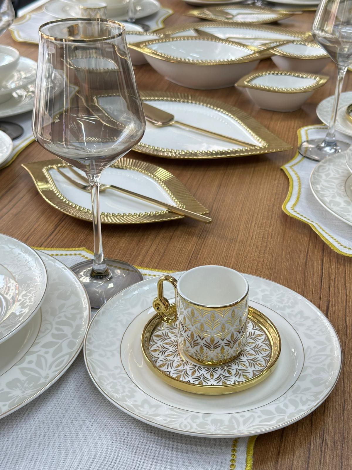 Yemek Takımı 62 Parça 6 Kişilik Afra