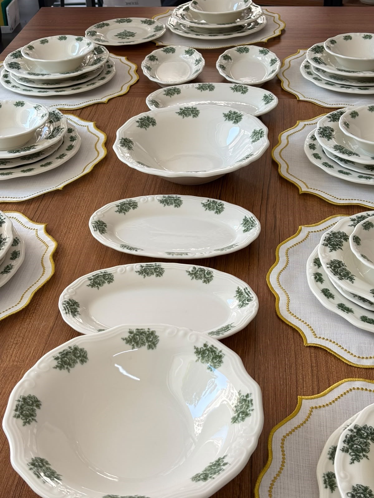 Yemek Takımı 70 Parça 12 Kişilik Flowers Green