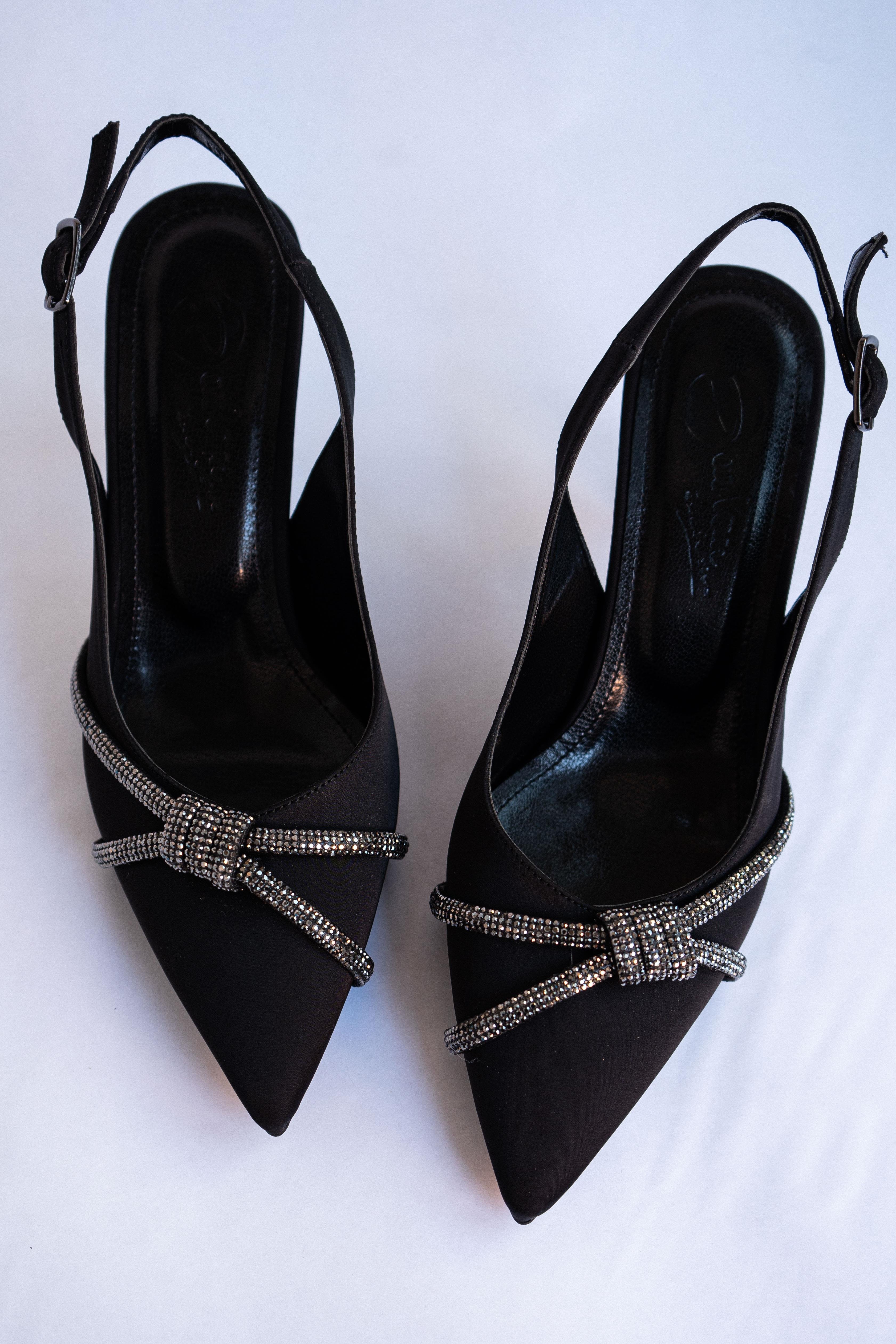Anka Siyah Saten Gümüş Topuk Detaylı Stiletto