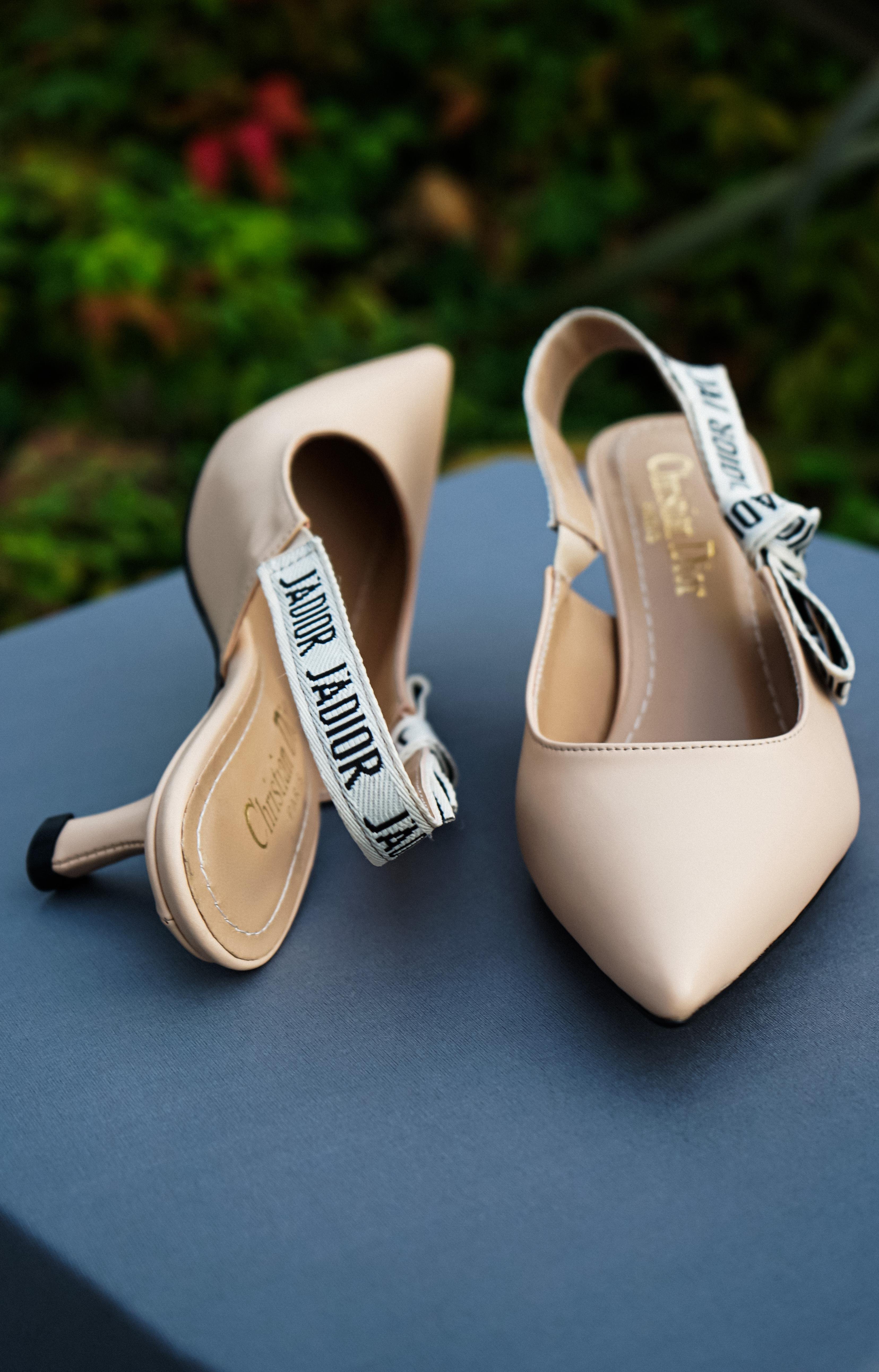 Velvet Nude Sivri Burunlu Arkası Açık Siyah Kumaş Kadın Stiletto / Nude Kadın Topuklu Ayakkabı