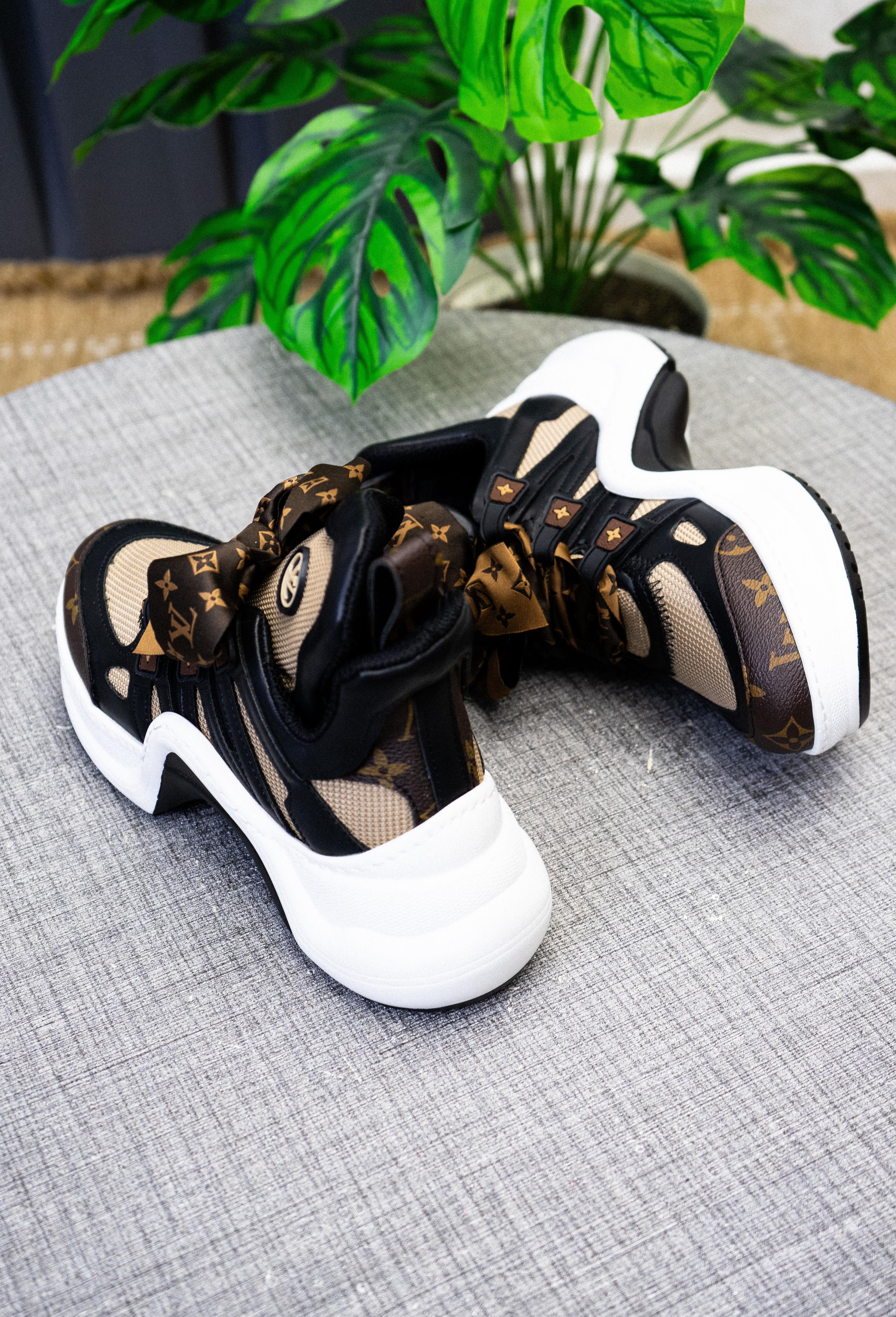Woli Siyah Kahve Kadın Spor Ayakkabı - 7 Cm Kalın Topuk, Günlük Rahat Sneaker, Şık ve Konforlu Tasarım