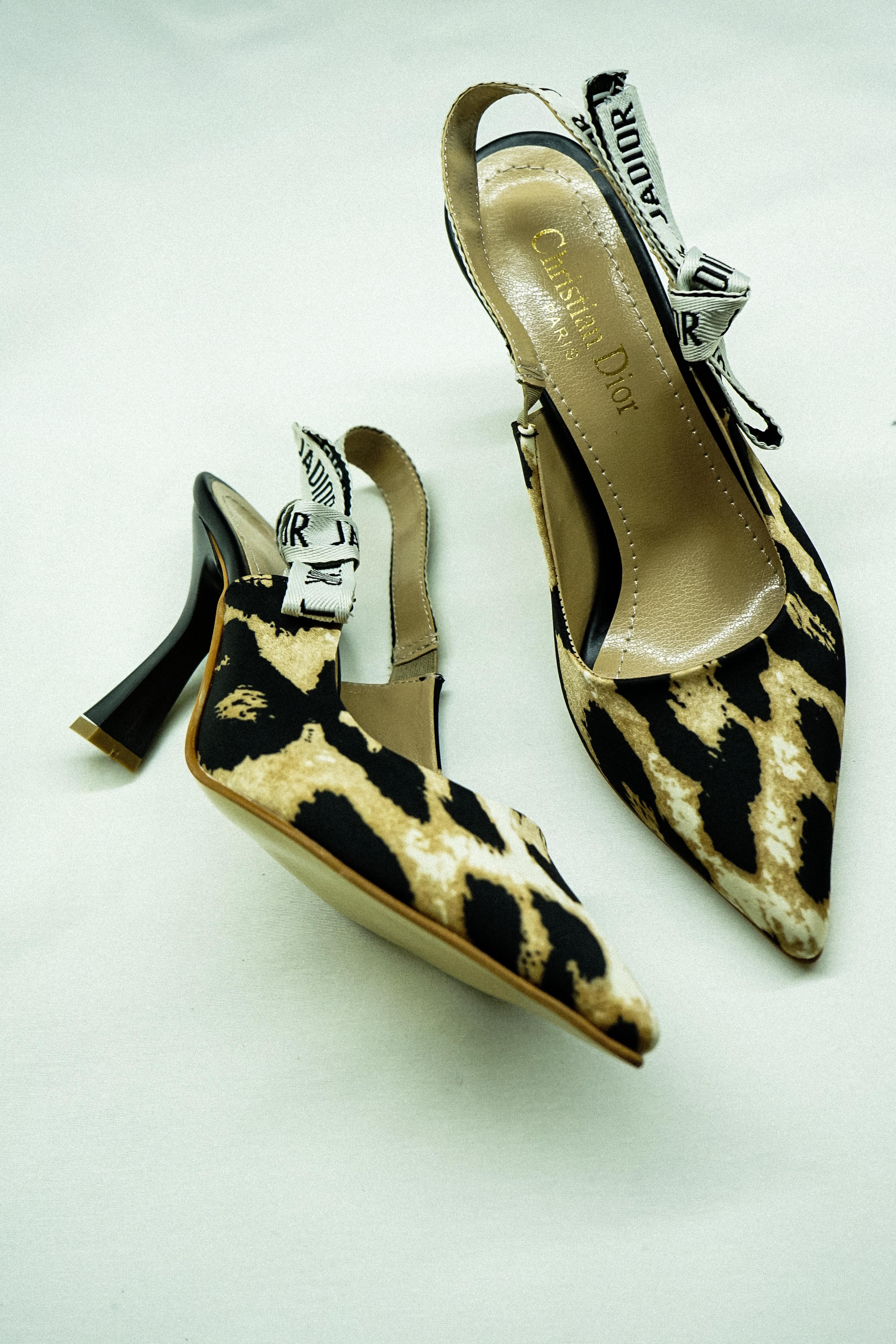 Yanira Leopar Tekstil Sivri Burunlu Arkası Açık Leopar Deri Kadın Stiletto / Leopar Tekstil Topuklu Ayakkabı