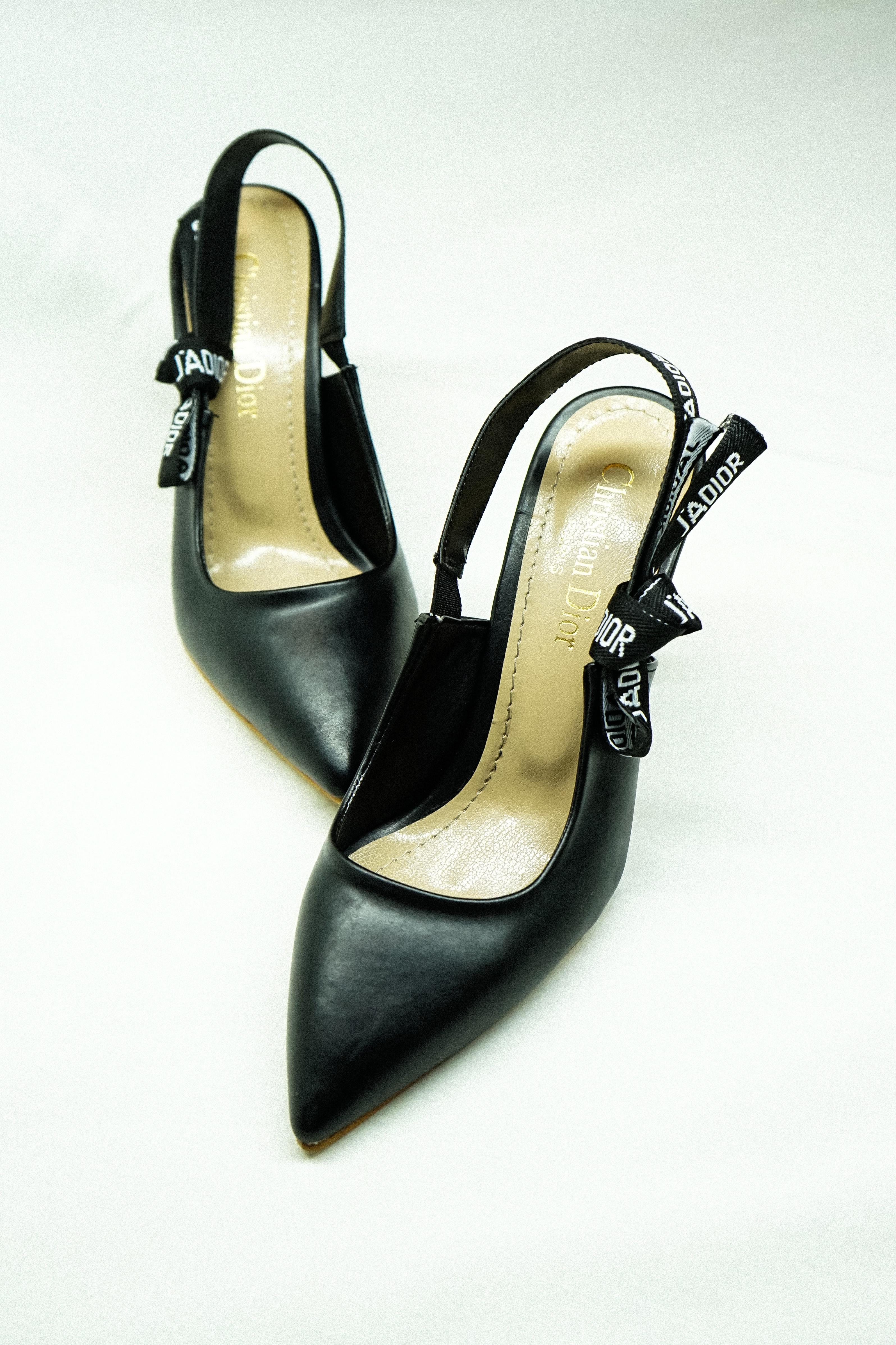 Yanira Siyah Deri Sivri Burunlu Arkası Açık Siyah Deri Kadın Stiletto / Siyah Deri Topuklu Ayakkabı