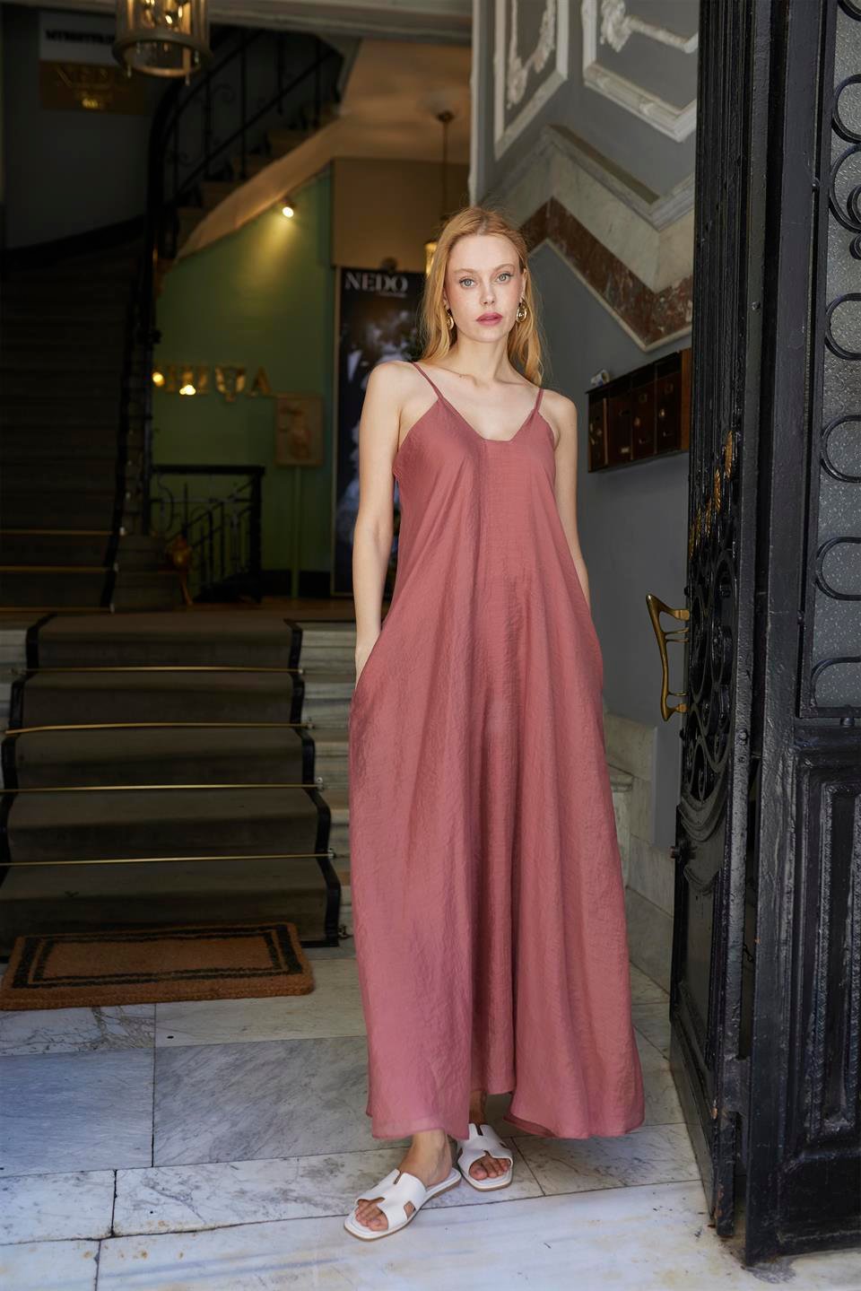 3227 ASKILI ELBİSE KİREMİT