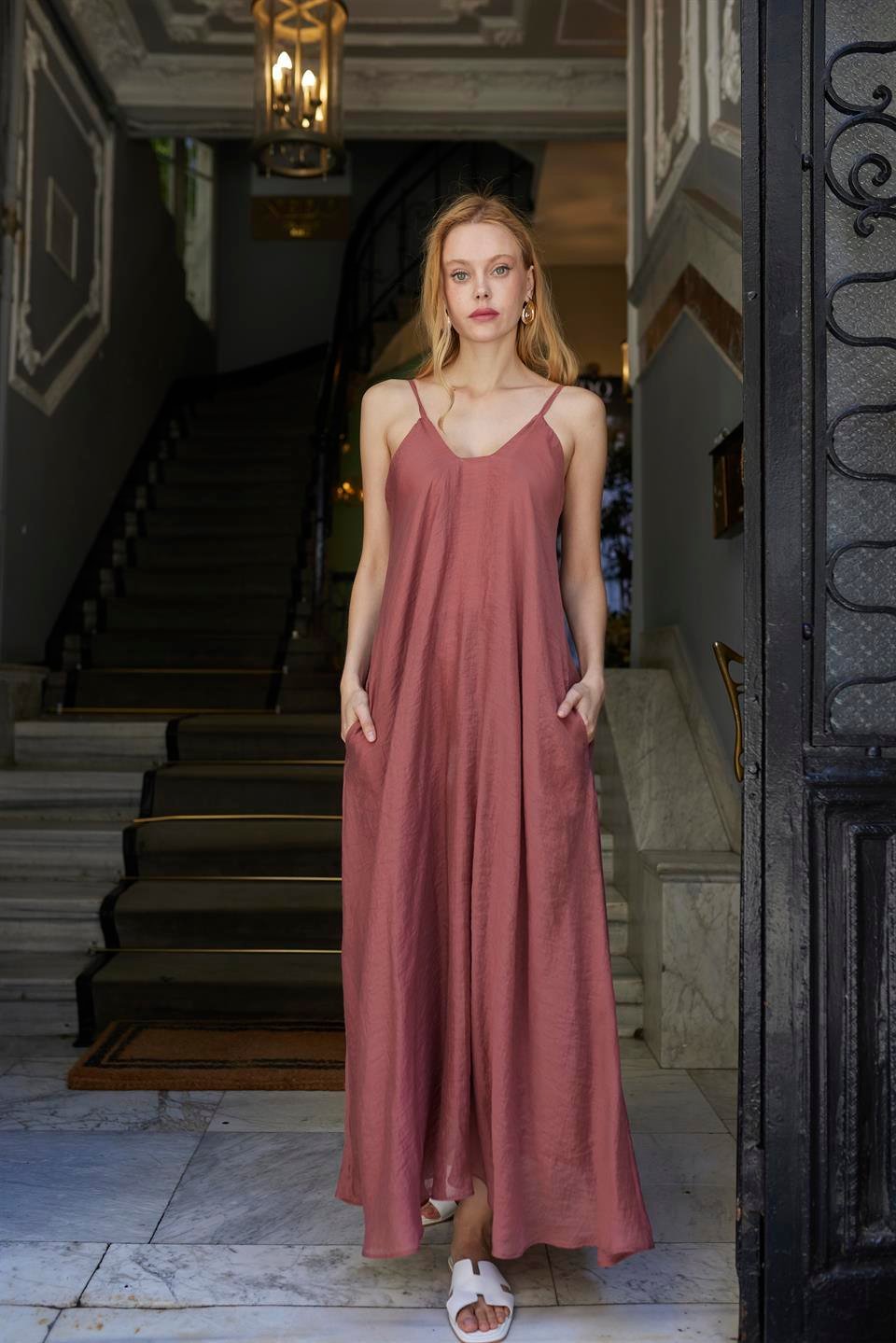 3227 ASKILI ELBİSE KİREMİT