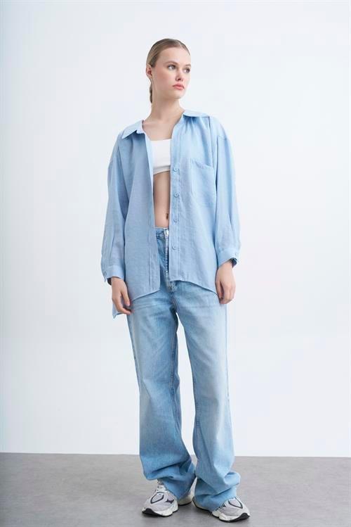 4612 DÜŞÜK OMUZLU OVERSİZE GÖMLEK AÇIK MAVİ