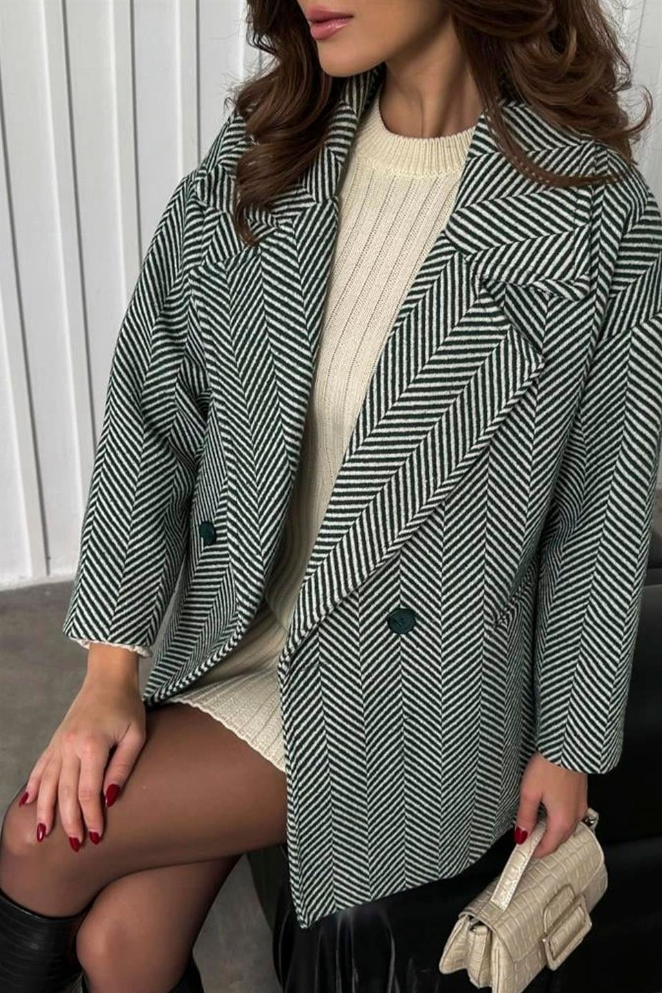 9252  BALIK SIRTI KABAN YEŞİL-BEYAZ