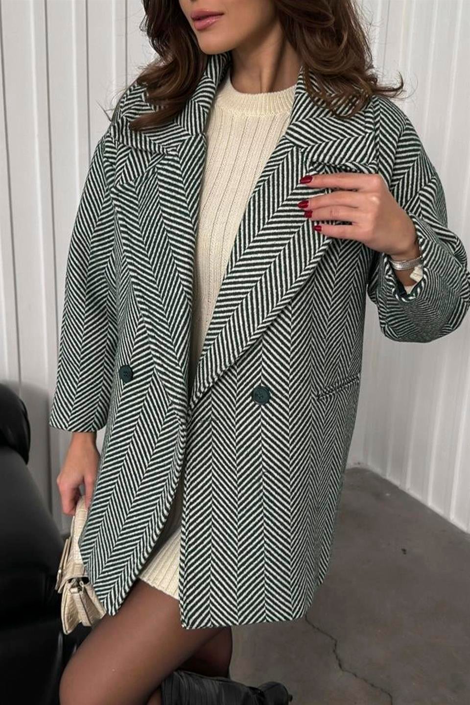 9252  BALIK SIRTI KABAN YEŞİL-BEYAZ