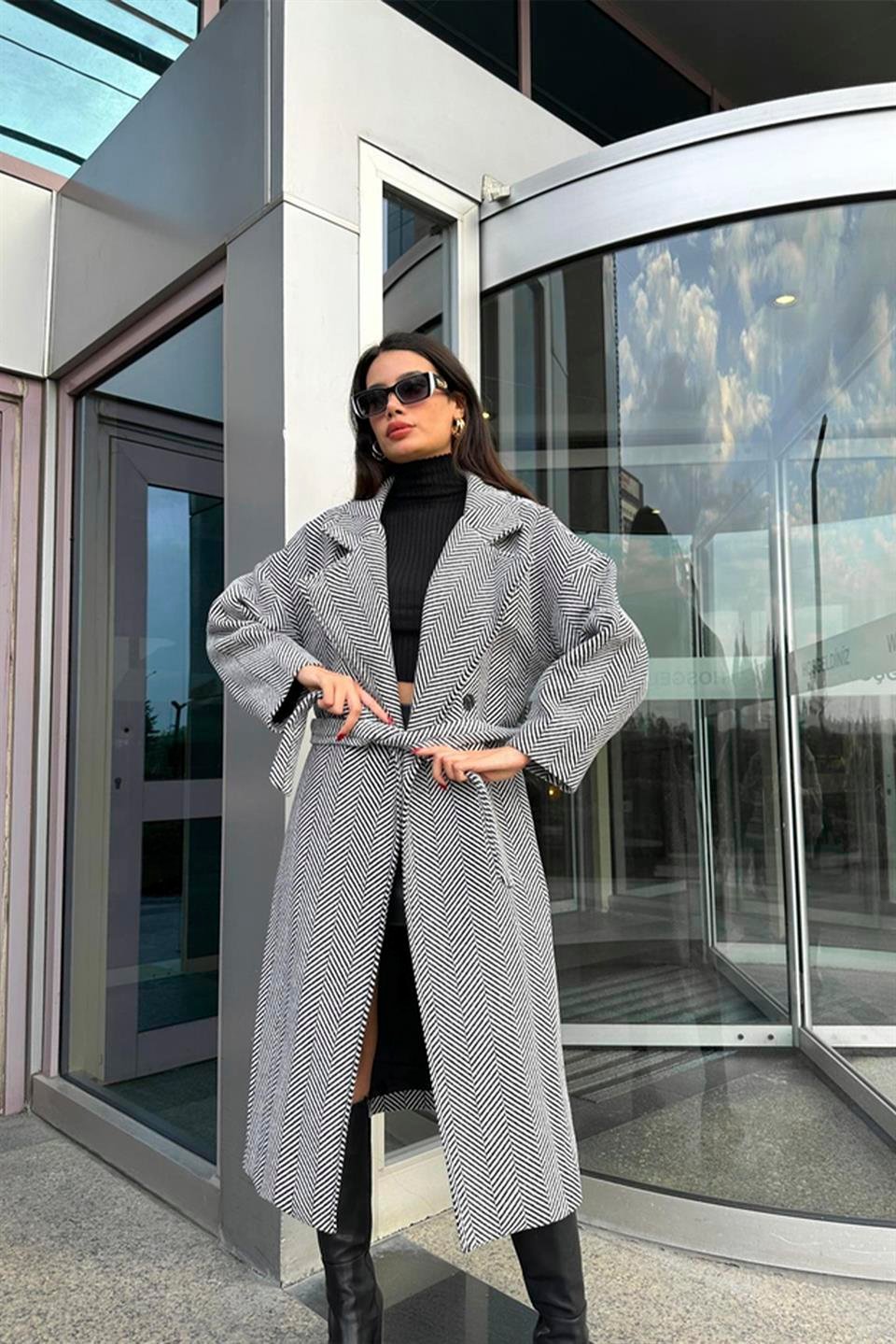 9382 BALIK SIRTI KABAN SİYAH