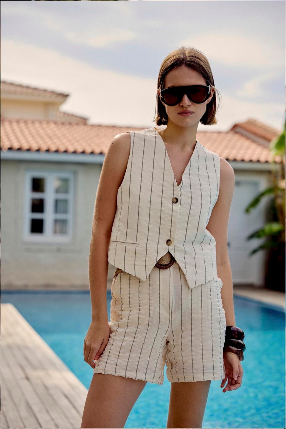 9578 YELEK KEMERLİ ŞORT TAKIM EKRU