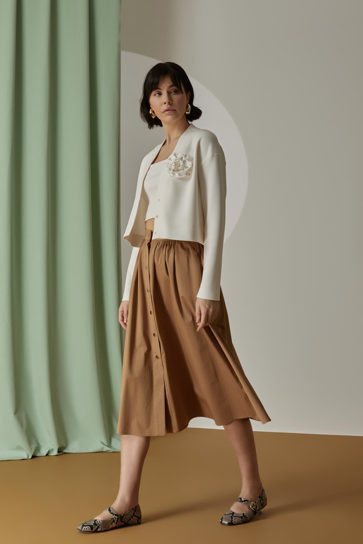 NAAR 12611 HIRKA EKRU