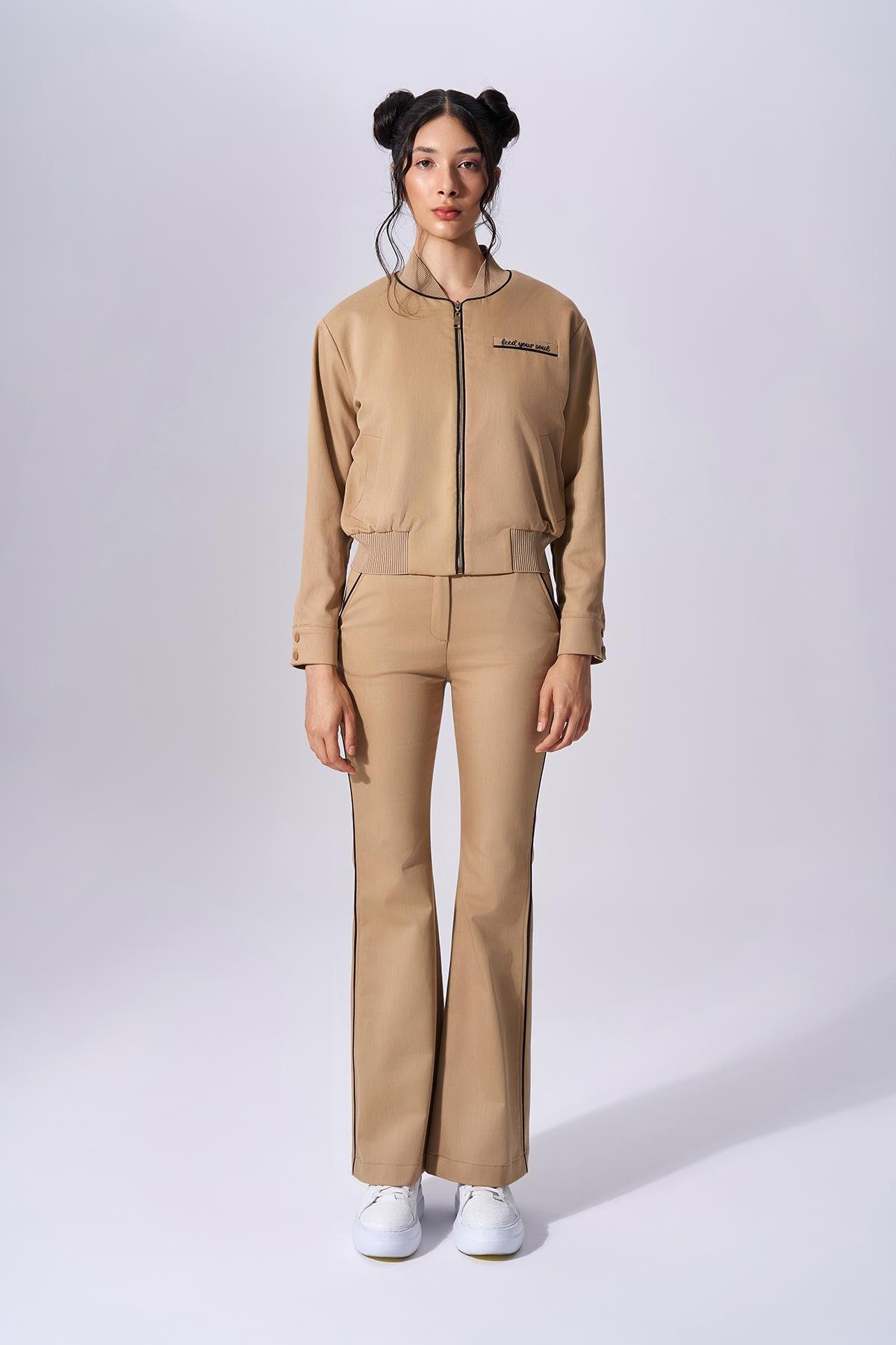 NAAR 91608 BOMBER CAMEL