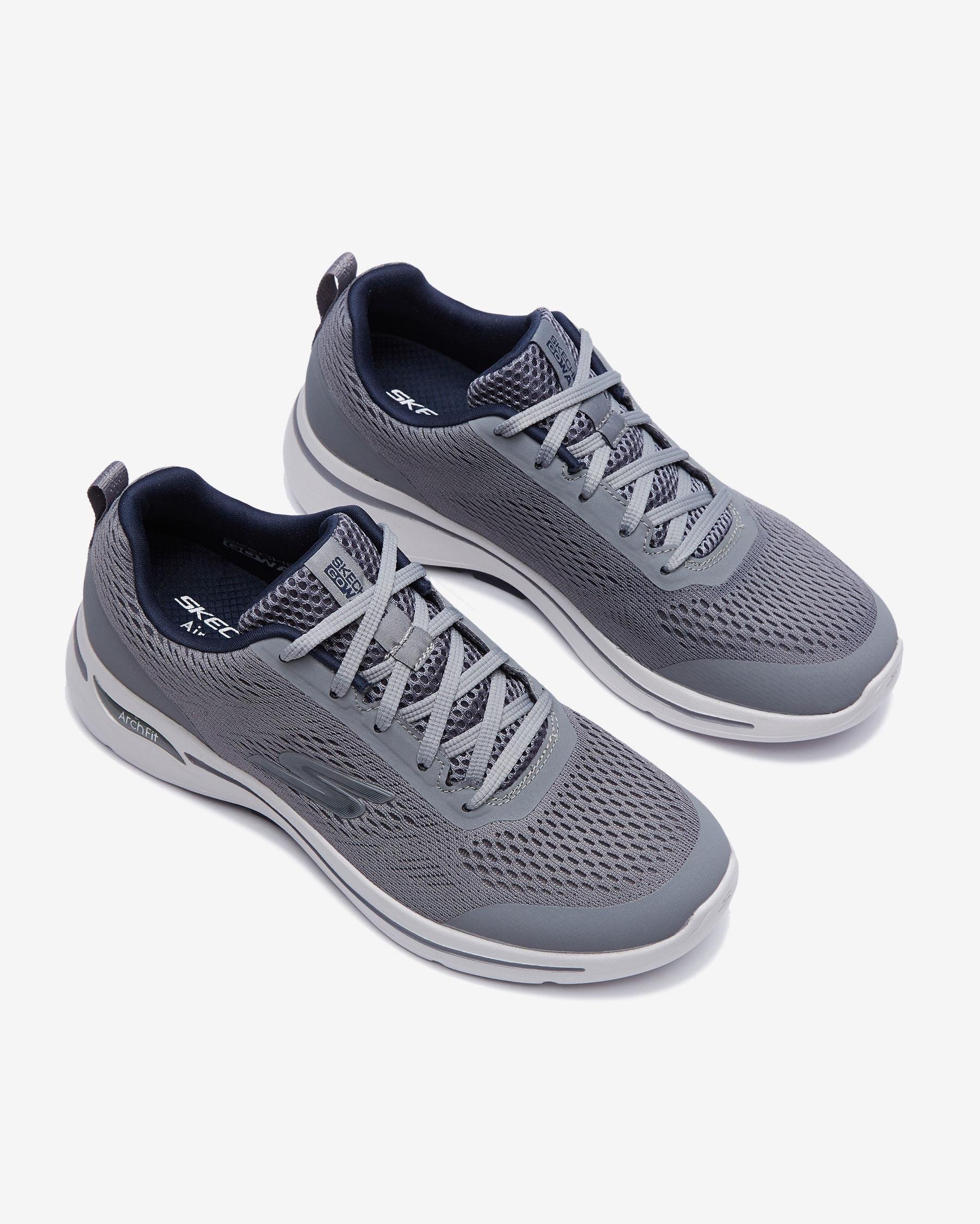 Go Walk Arch Fit - Idyllic 216116 GYNV Erkek Gri Yürüyüş Ayakkabısı