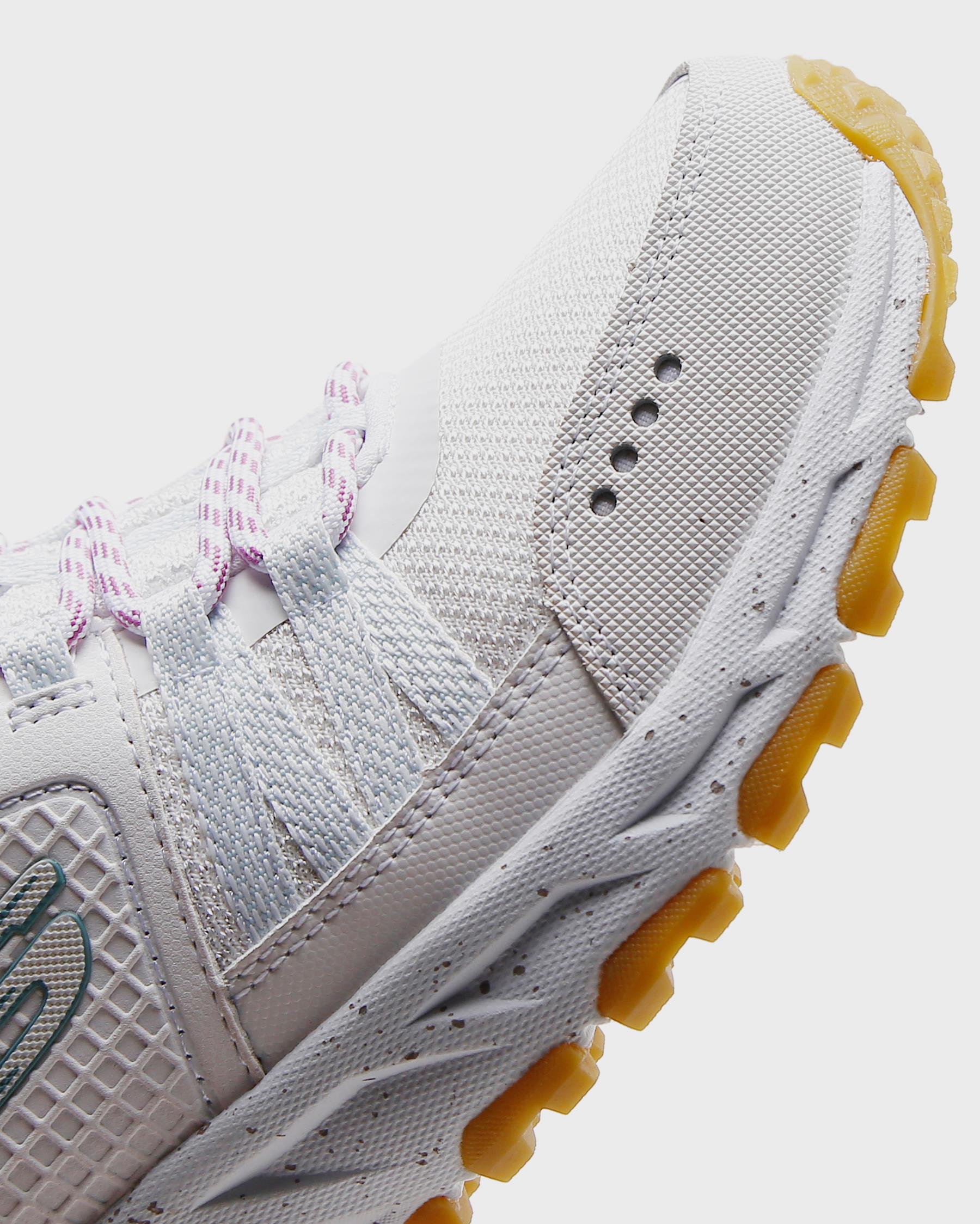Skechers Escape Plan 180061 OFWT Kadın Beyaz Outdoor Ayakkabı