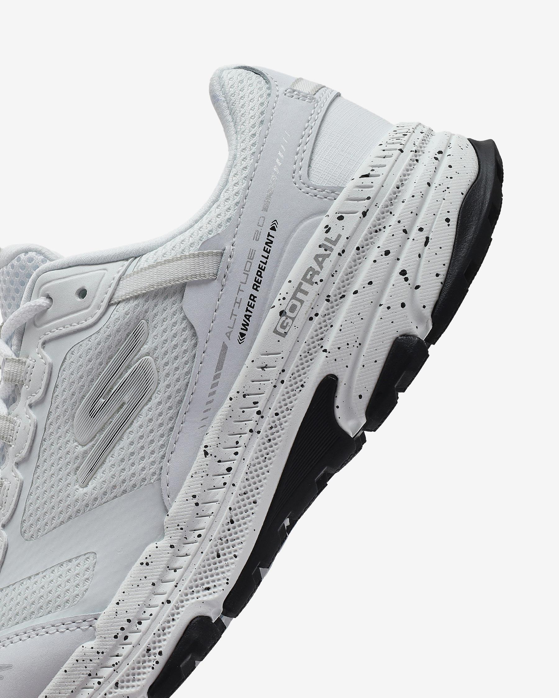 Skechers Go Run Trail Altitude 2.0 - Ravine 129525 WBK Kadın Beyaz Outdoor Koşu Ayakkabısı
