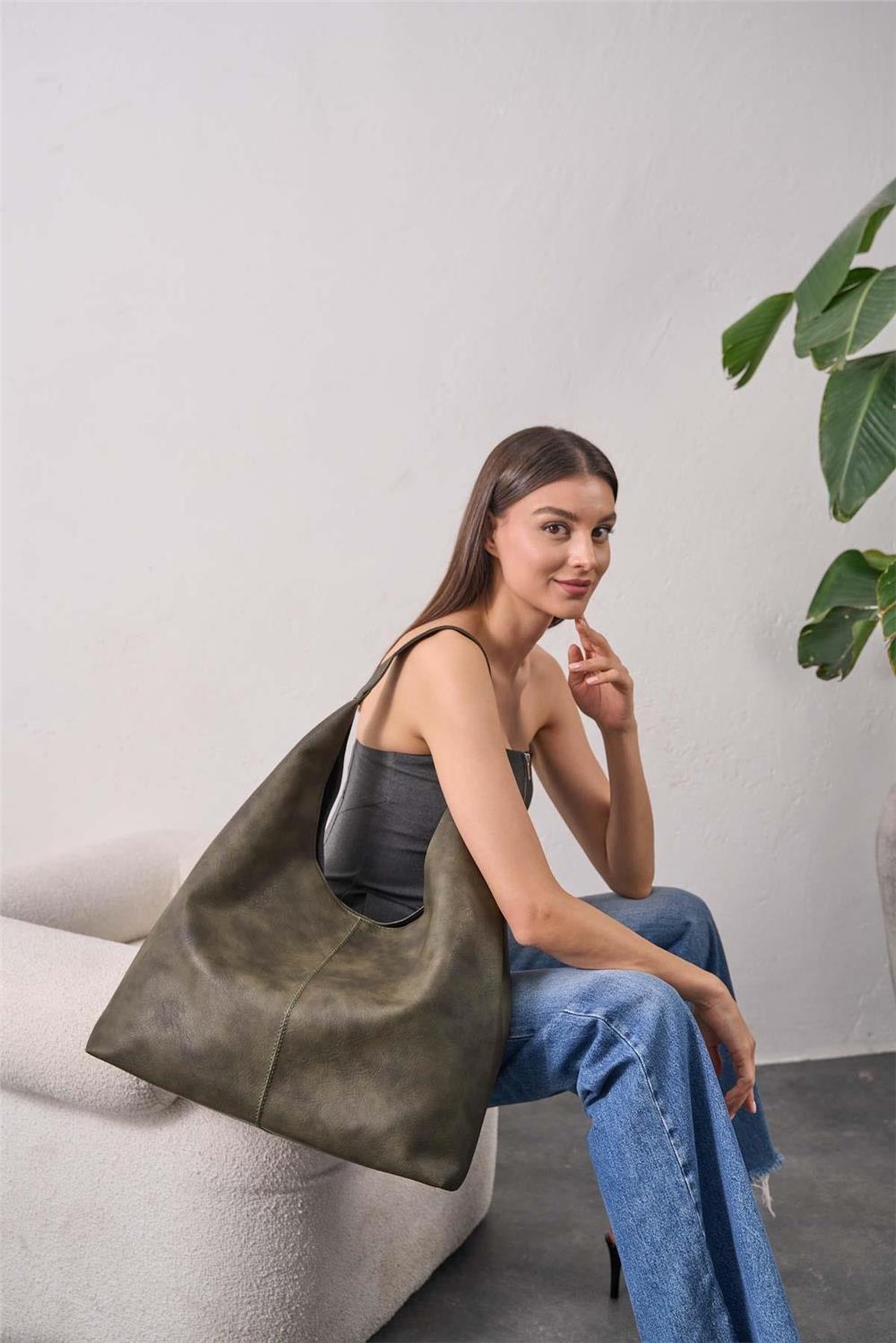 Deri Görünümlü Kısa Saplı Shopper Çanta 