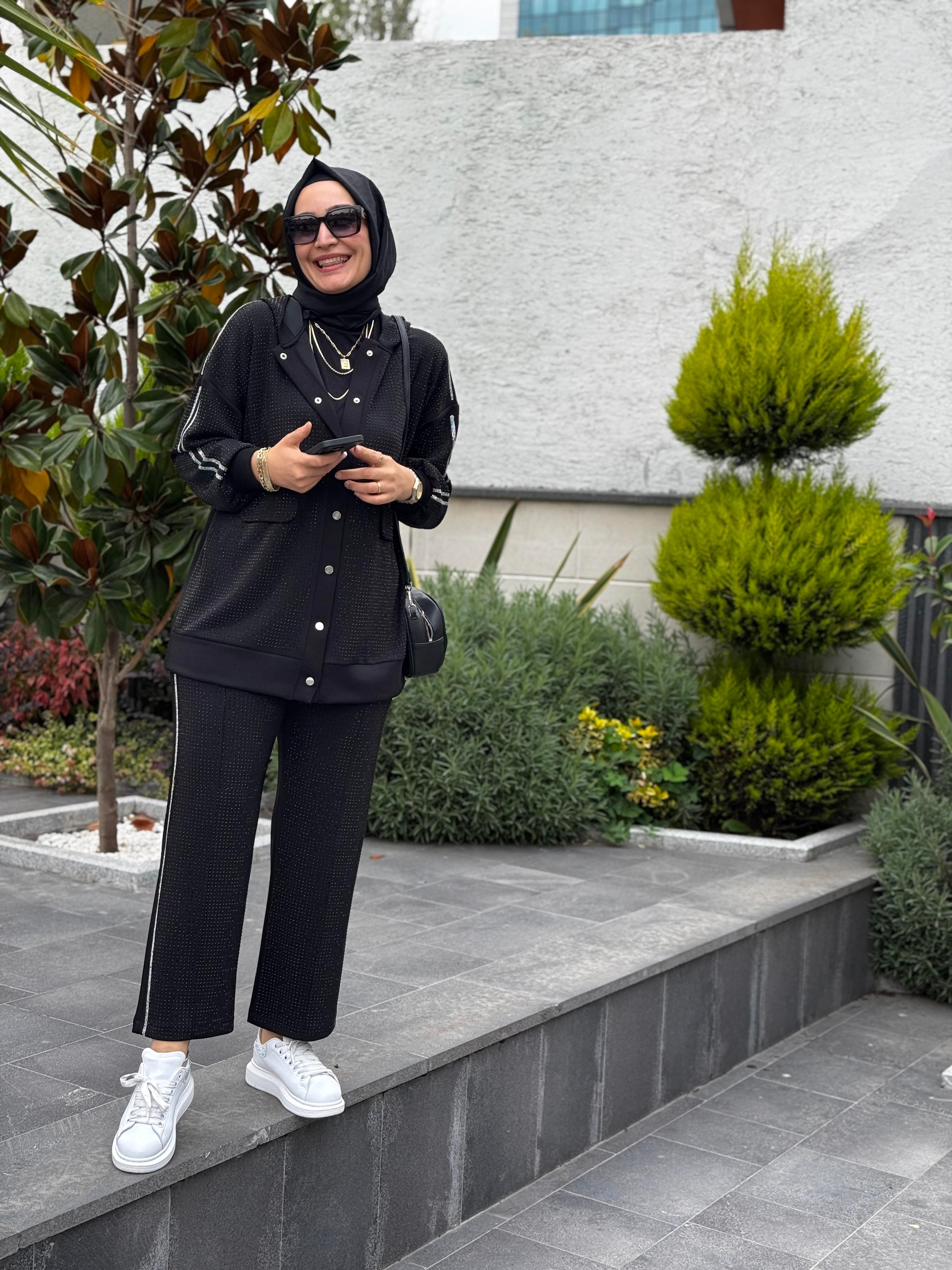 120261 TAŞLI TAKIM SİYAH