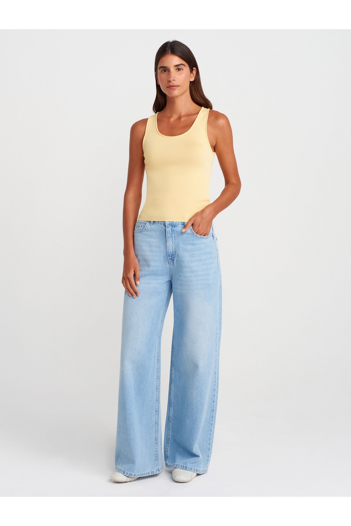 10746 Kalın Askılı Basic Triko Bluz-Sarı