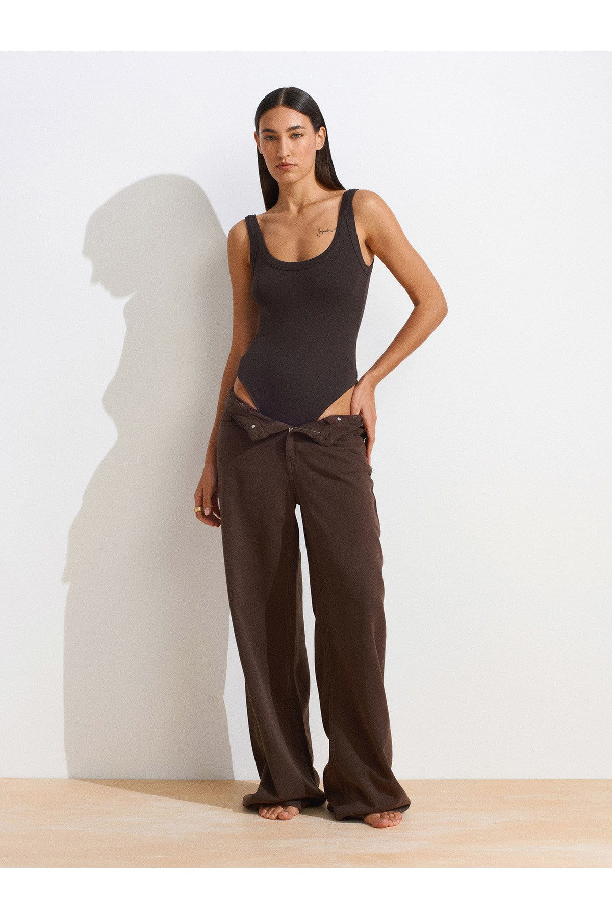 21053 Askılı Bodysuit-Koyu Kahve