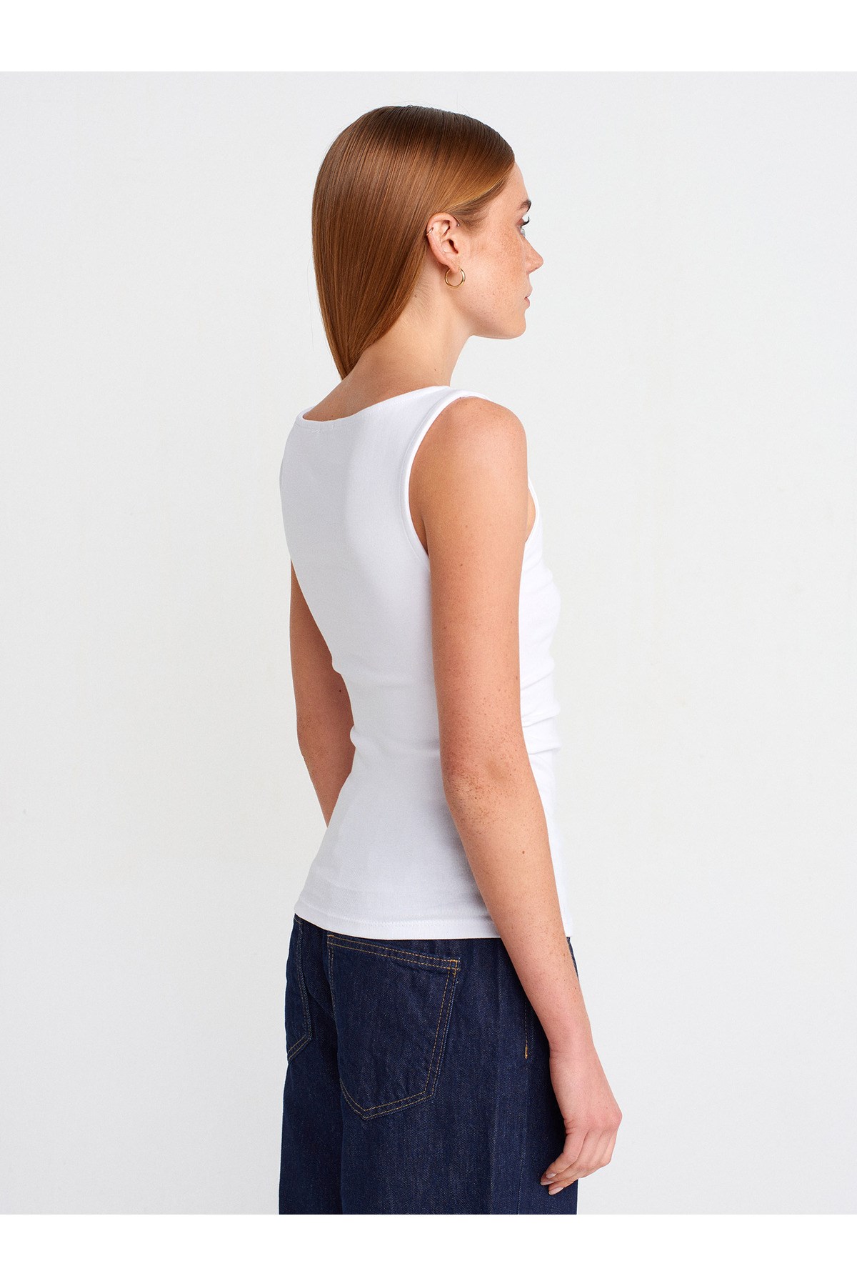 31589 Büzgülü Kayık Yaka Top-Beyaz