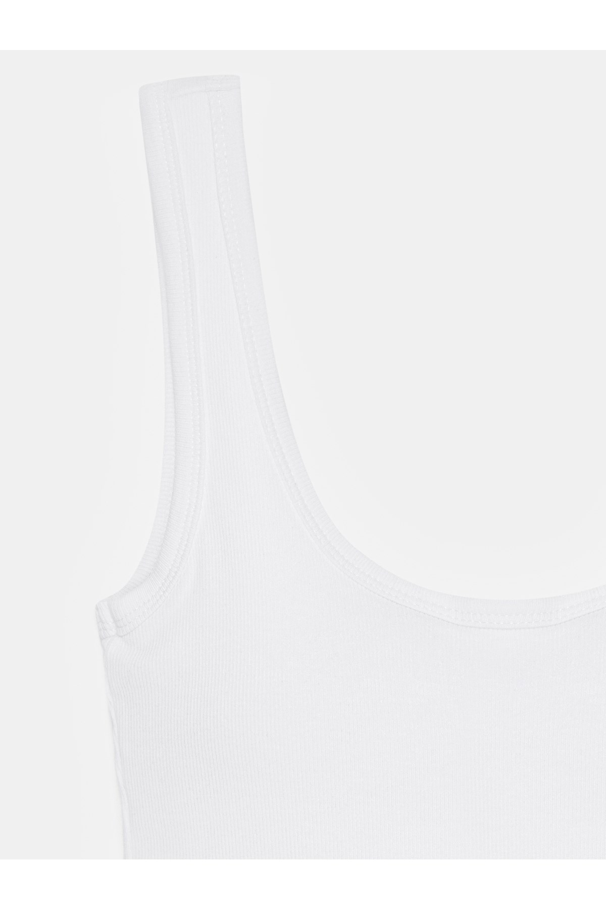 32807 Bra-Free Atlet-Beyaz