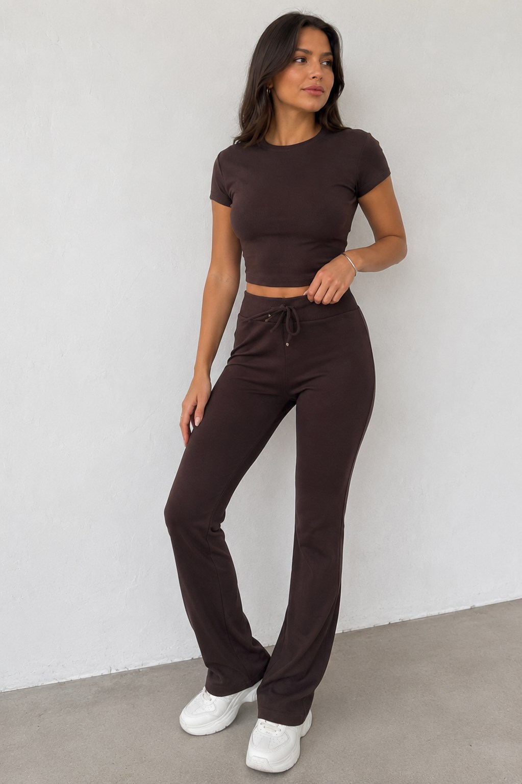 Vücuda Oturan Esnek Örme Crop Tshirt ve İspanyol Paça Tayt  