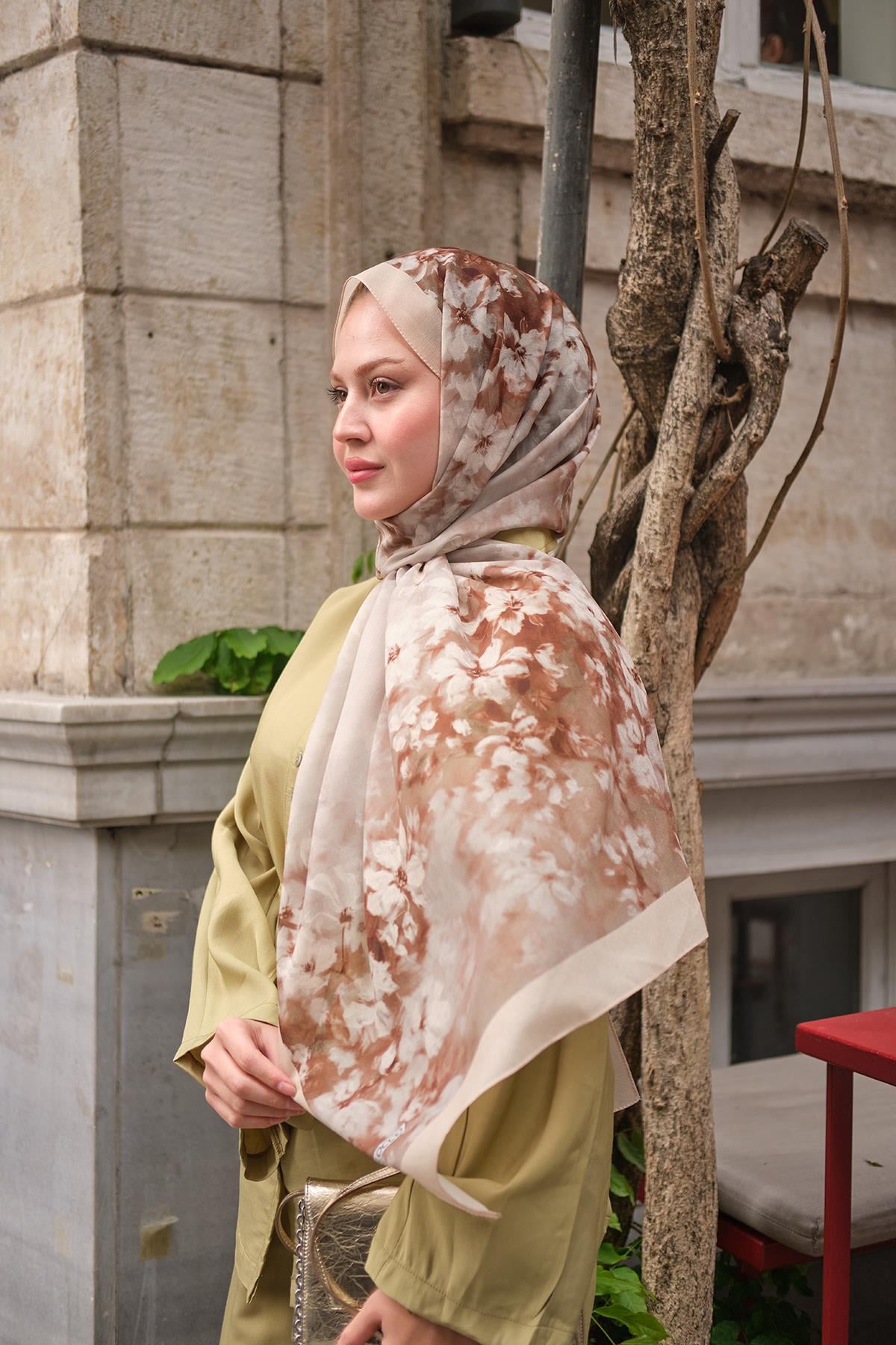 Flora Desen Fransız İpeği Şal Fildişi