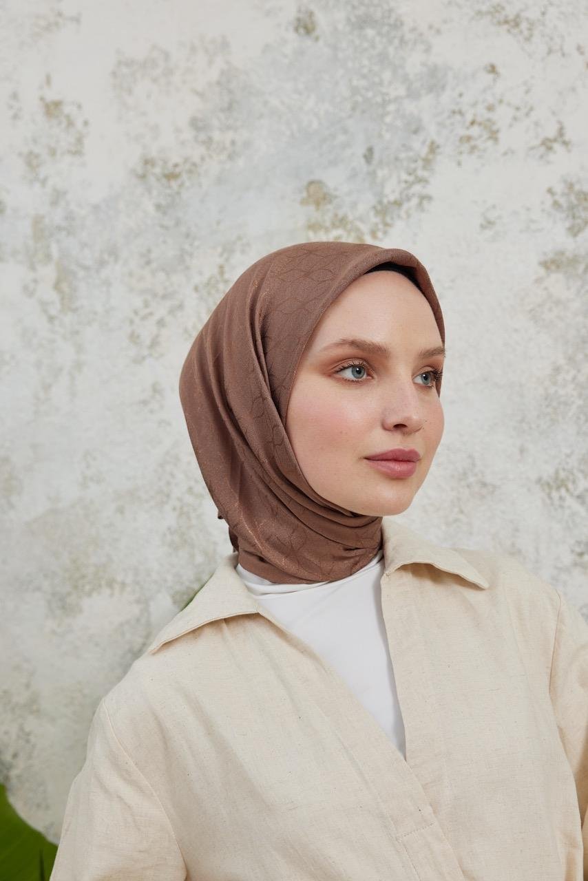Valeria Desen İpeksi Jakar Eşarp Ceviz Kabuğu