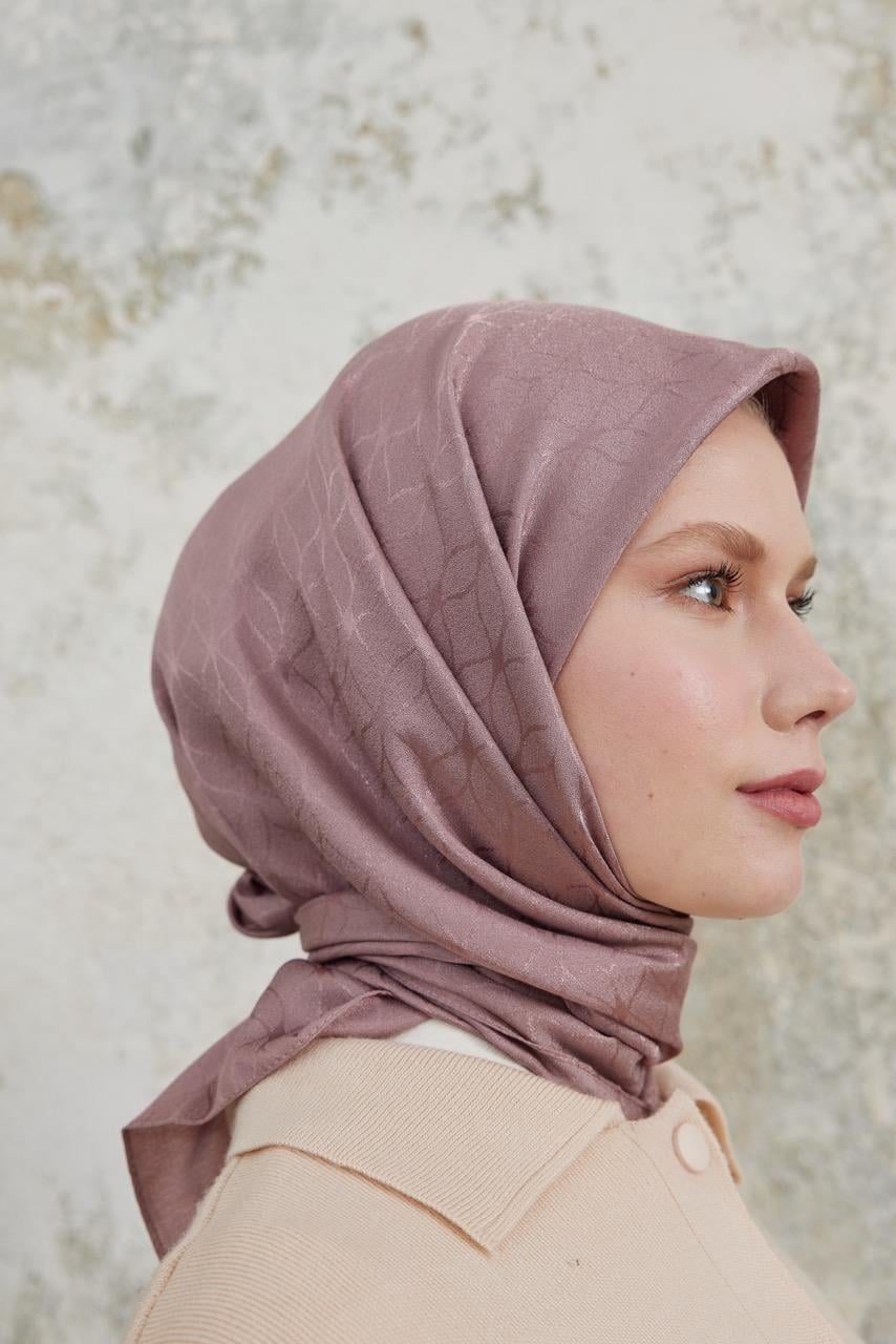 Valeria Desen İpeksi Jakar Eşarp Pudra