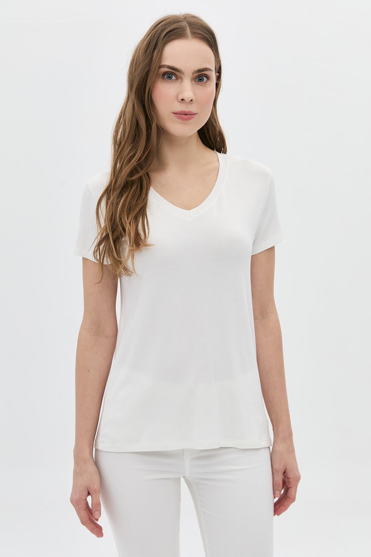 Basic Viskon V Yaka T-Shirt