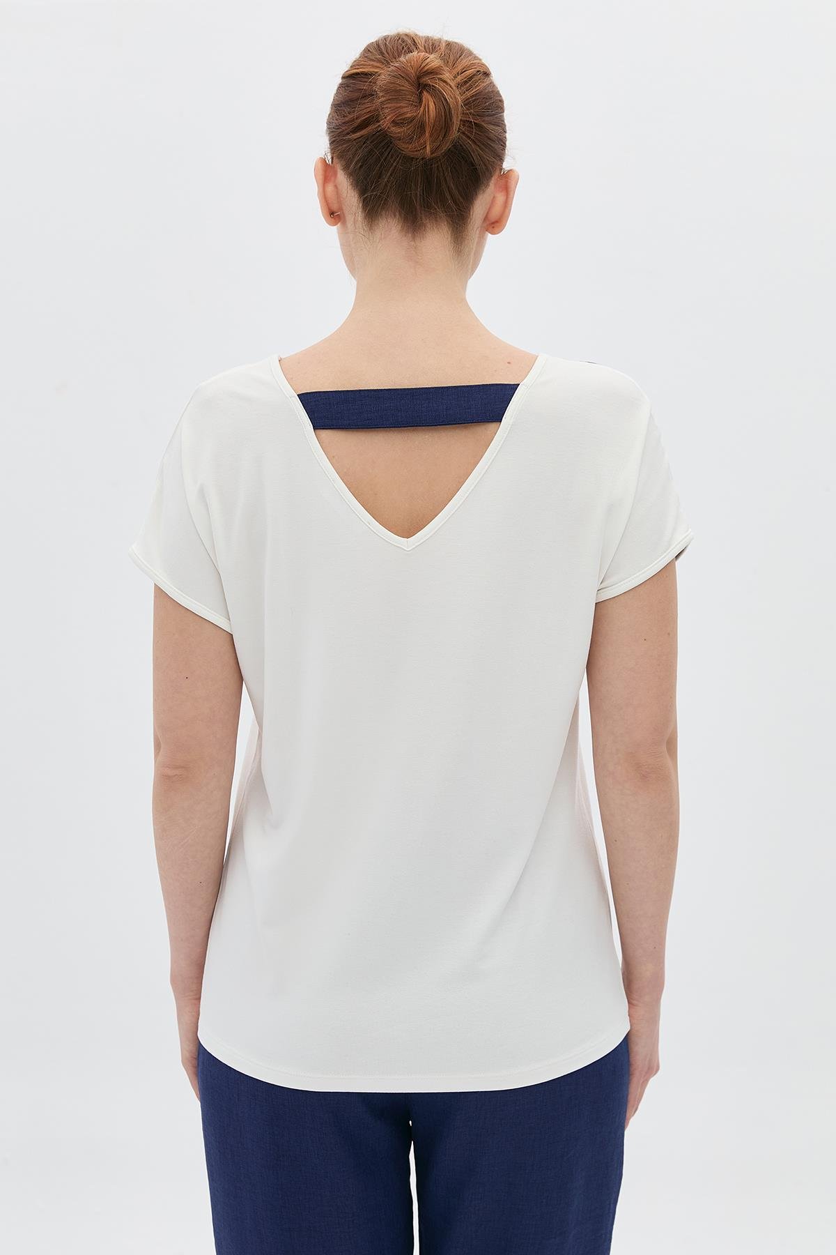 Bsn Taşlı V Yaka T-Shirt