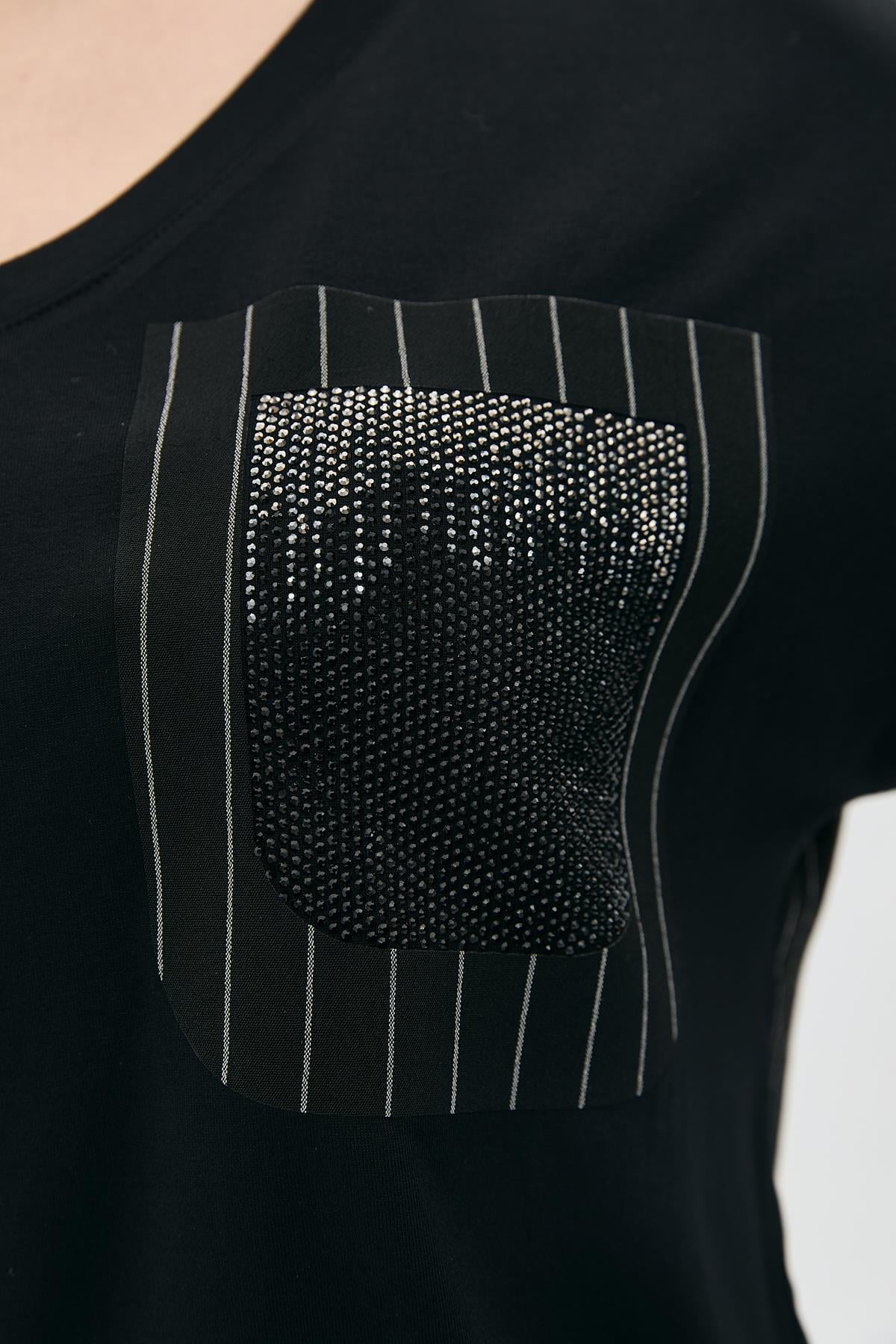 Truvakar Çizgi Garnili Taş Cepli T-Shirt