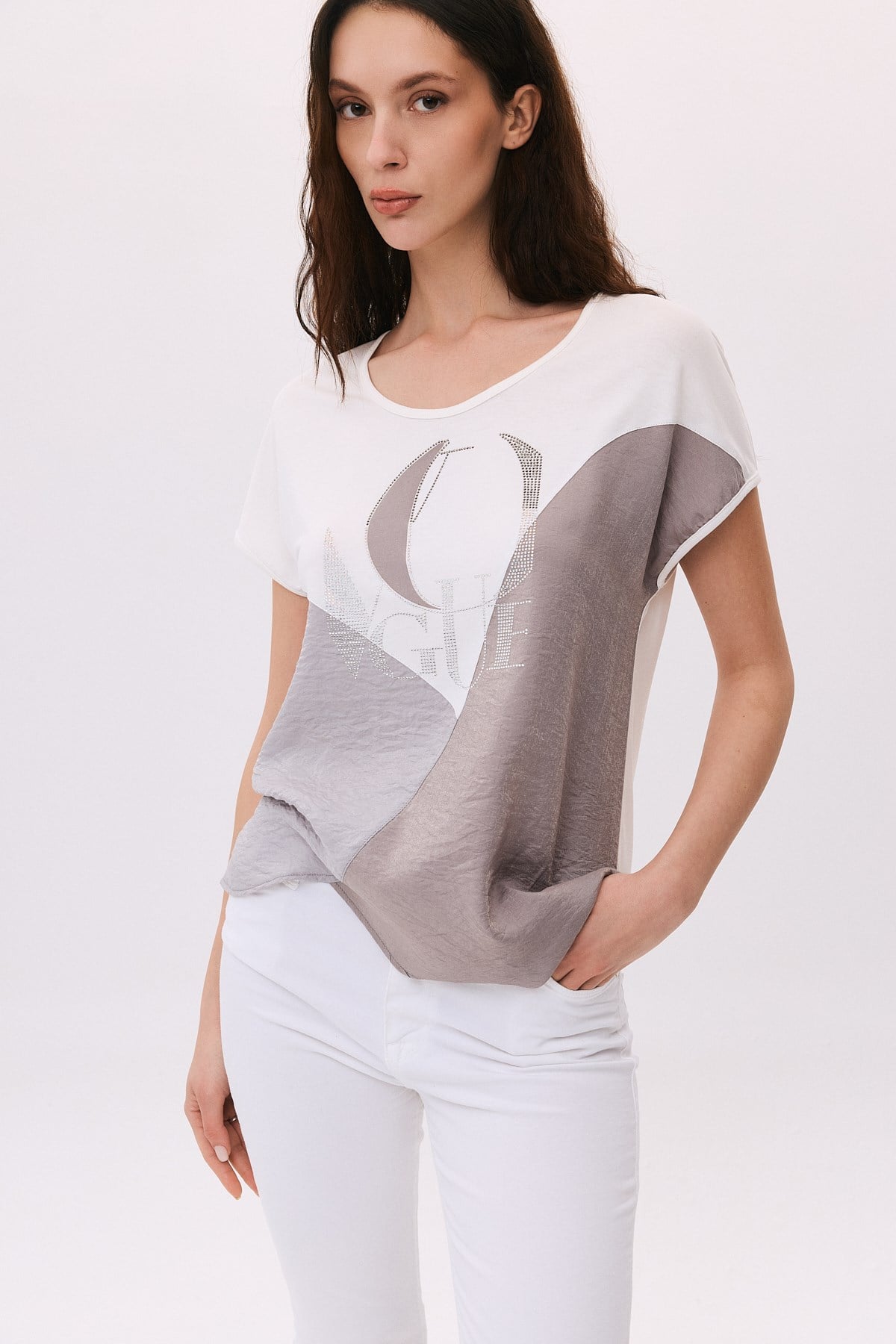 Vogue Taşlı ve Bsn'li T-Shirt