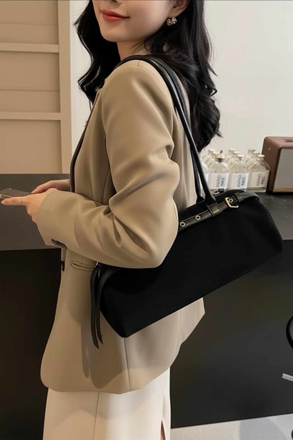 Kadın Siyah Belté Süet El Ve Omuz Çantası