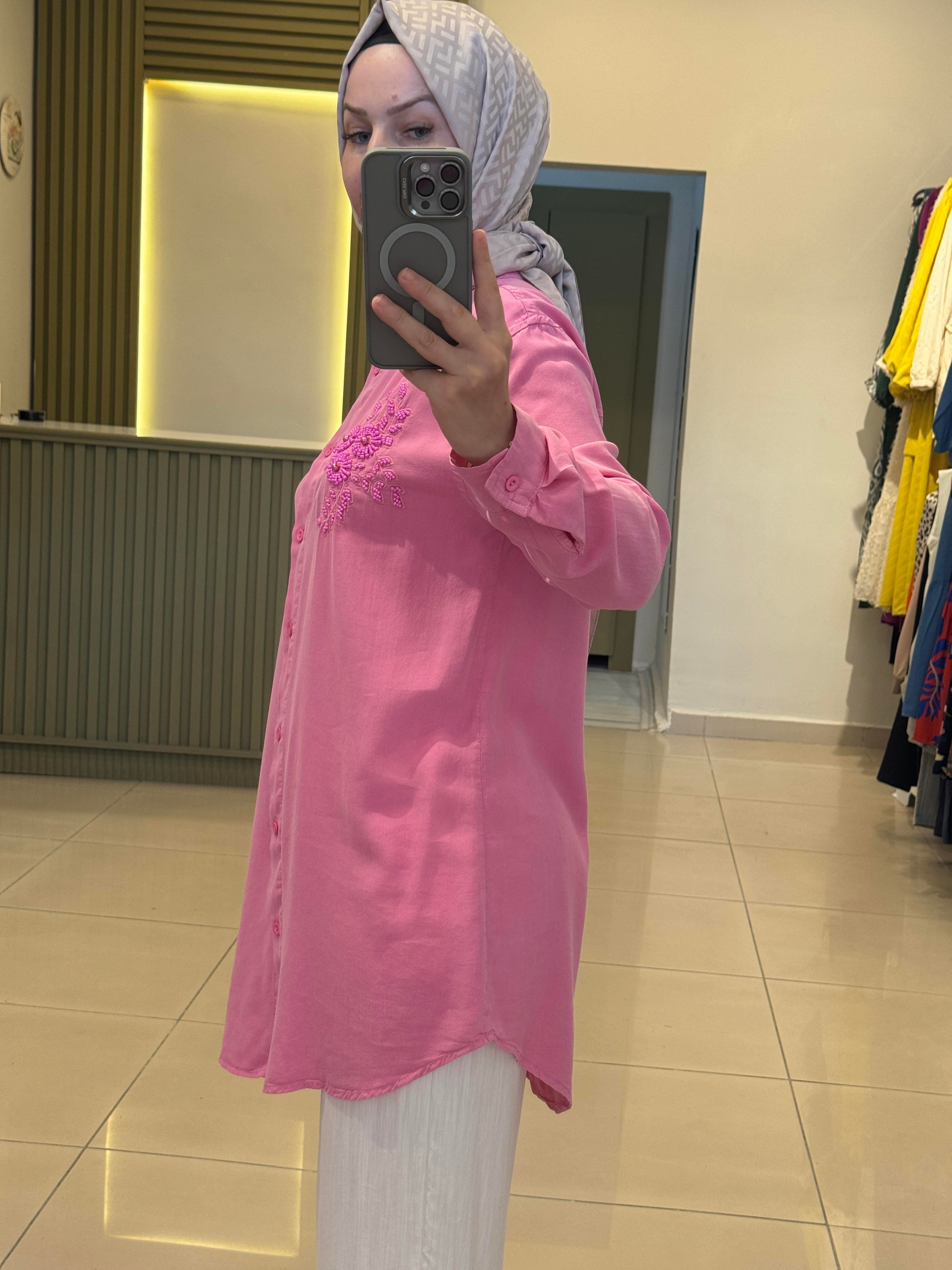 BONCUK İŞLEMELİ TENSEL GÖMLEK-PEMBE