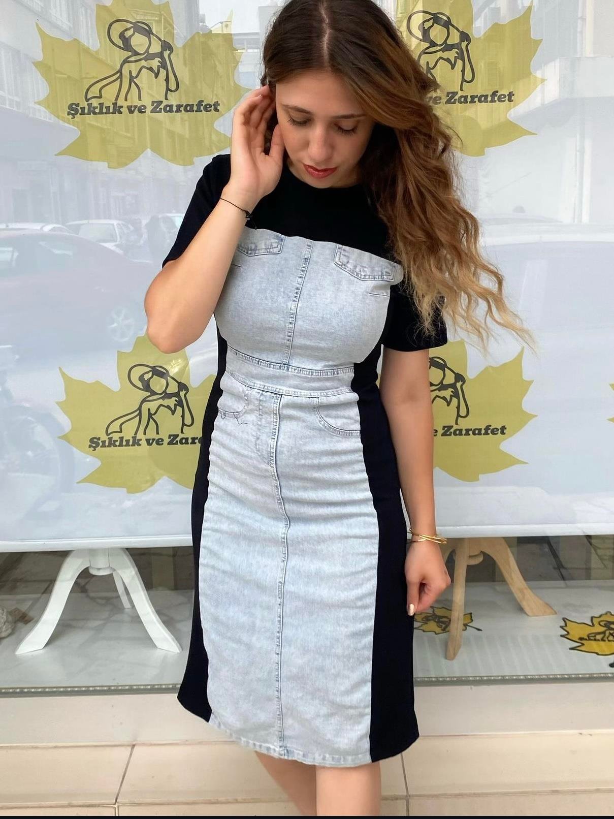 Kot Detaylı Elbise