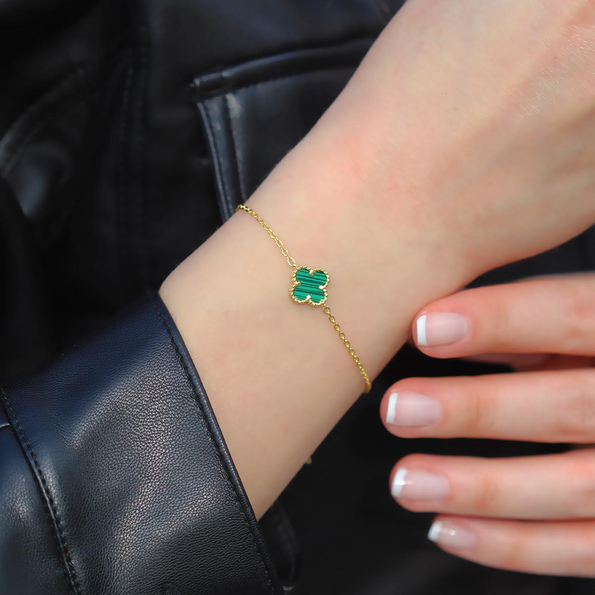 Alhambra Tek Yonca Yeşil Gold Kaplama Gümüş Bileklik