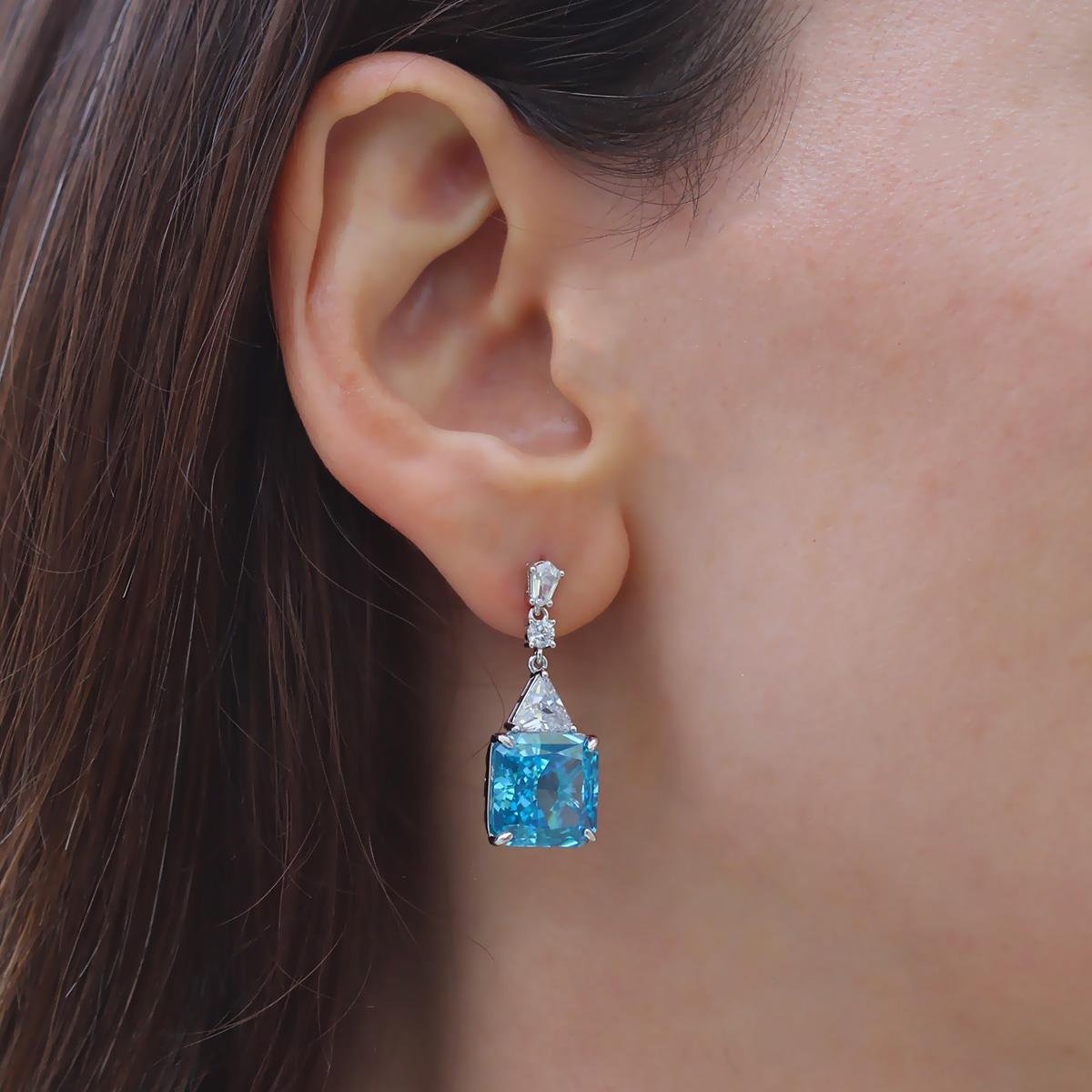 Aquamarine Kare Taşlı Gümüş Pırıltı Küpe