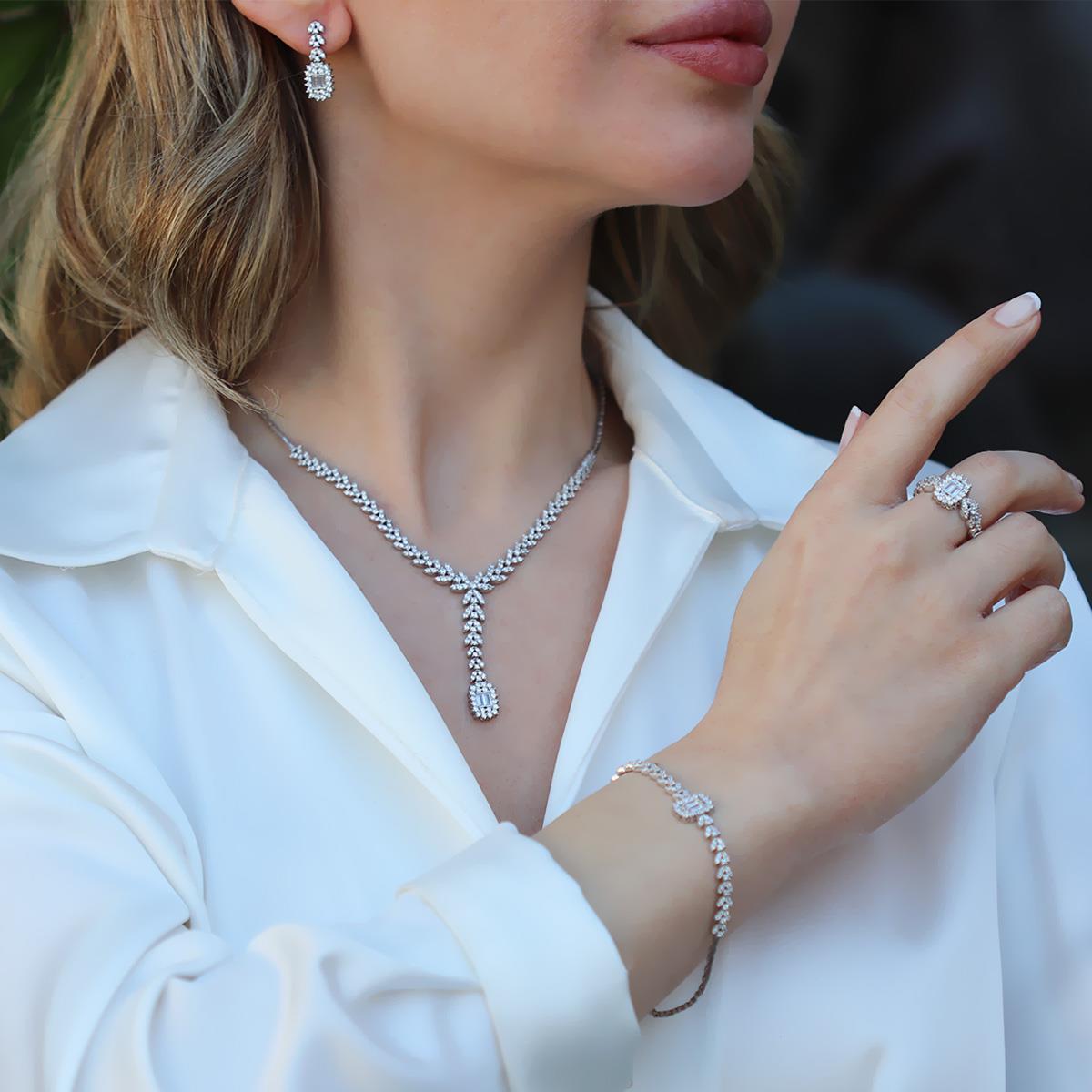 Başak Modeli Baget Taşlı Zarif Gümüş Set