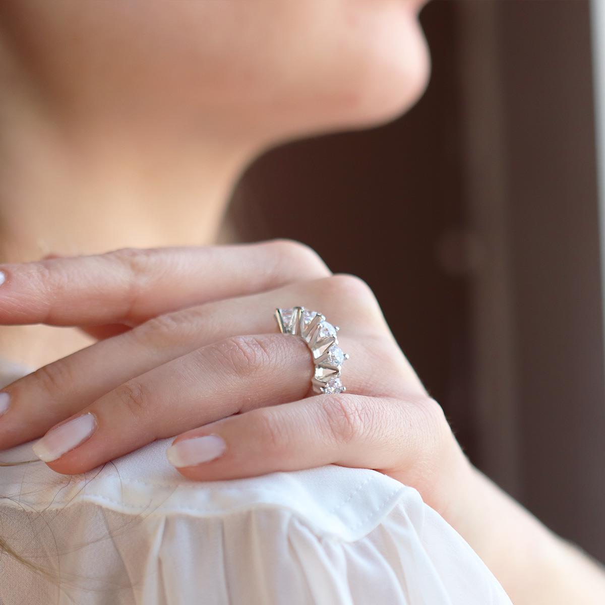 Beştaşlı Çapraz Yüksek Montür Starlight Diamond Gümüş Yüzük