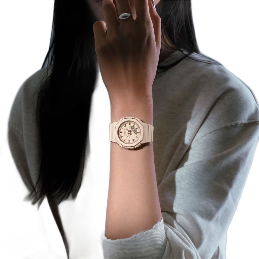 Casio GMA-P2110-4ADR Kadın Kol Saati
