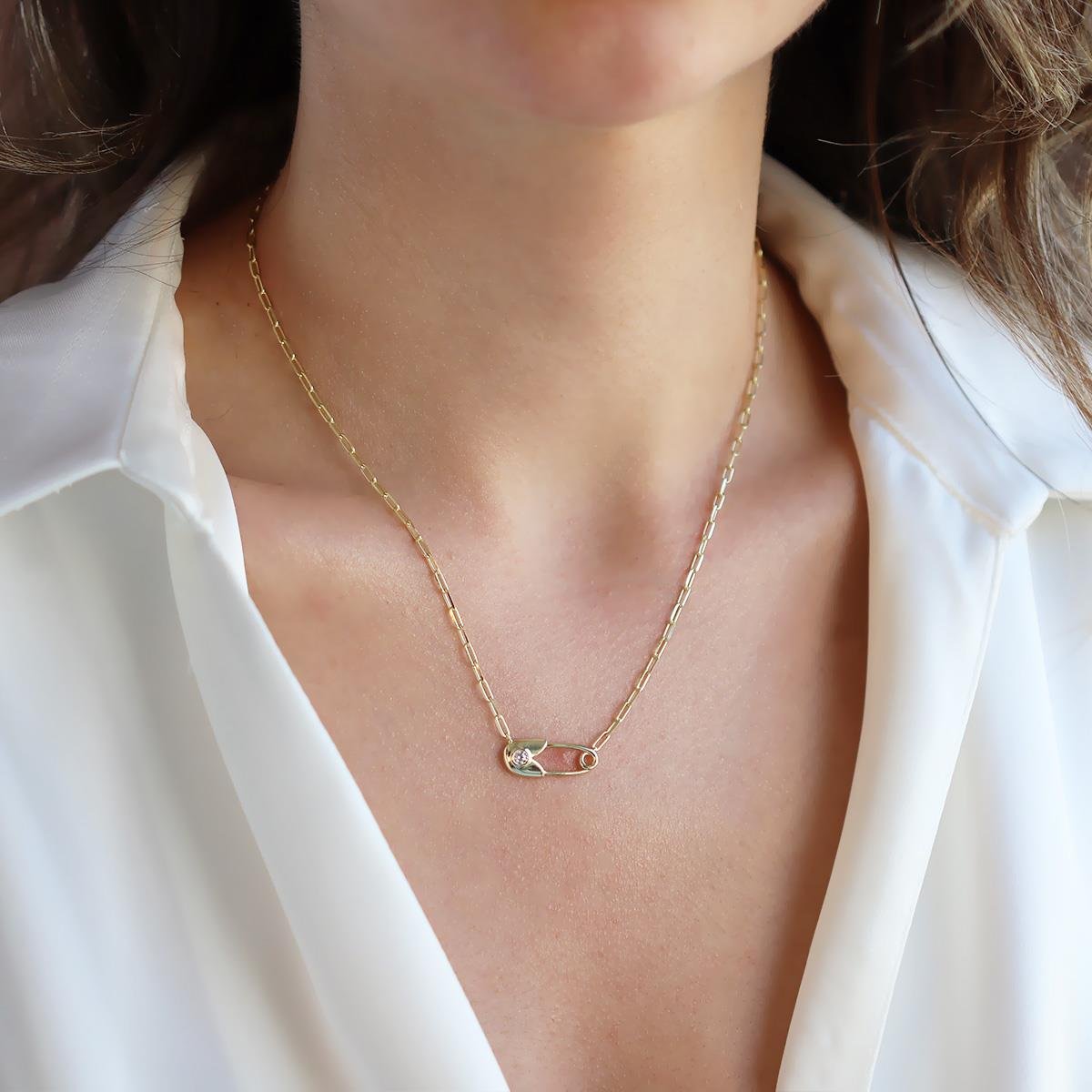 Çengelli İğne Trend Gold Gümüş Kolye