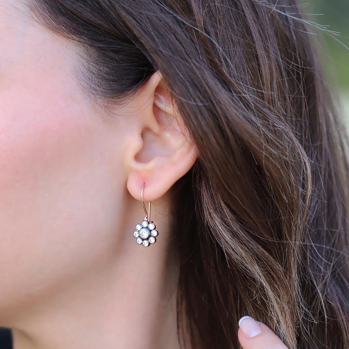 Çiçek Montür Rose Gold Gümüş Küpe