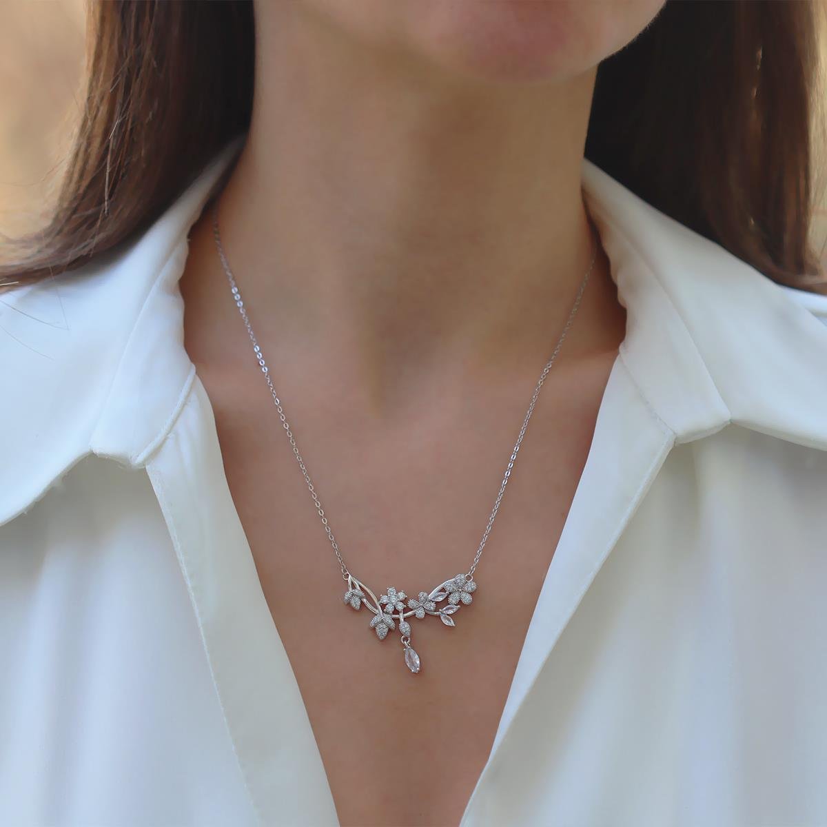 Çiçek Zarif Damla Zirkon Taşlı Gümüş Set  