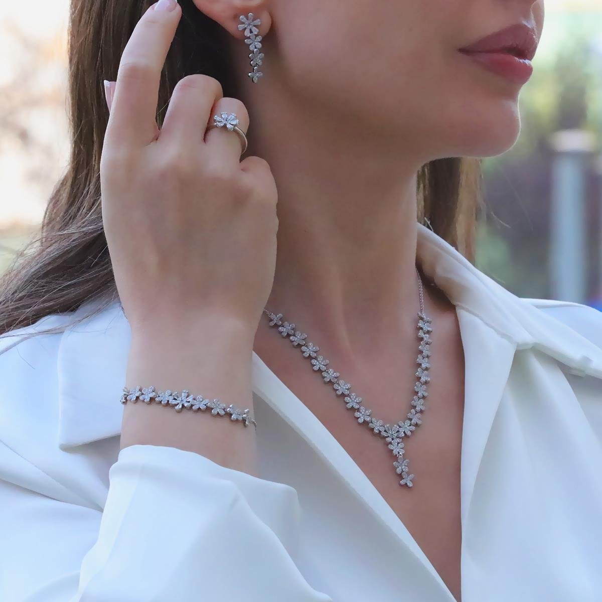 Çiçek Zirkon Taşlı Gümüş Set