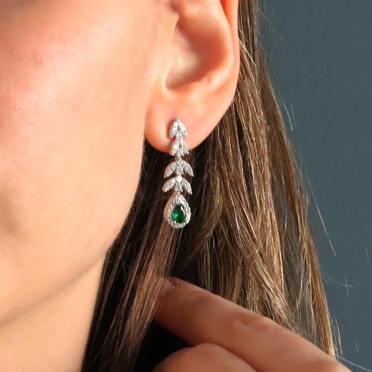 Damla Başak Modeli Yeşil Zirkon Taşlı Sarkıt Gümüş Set 