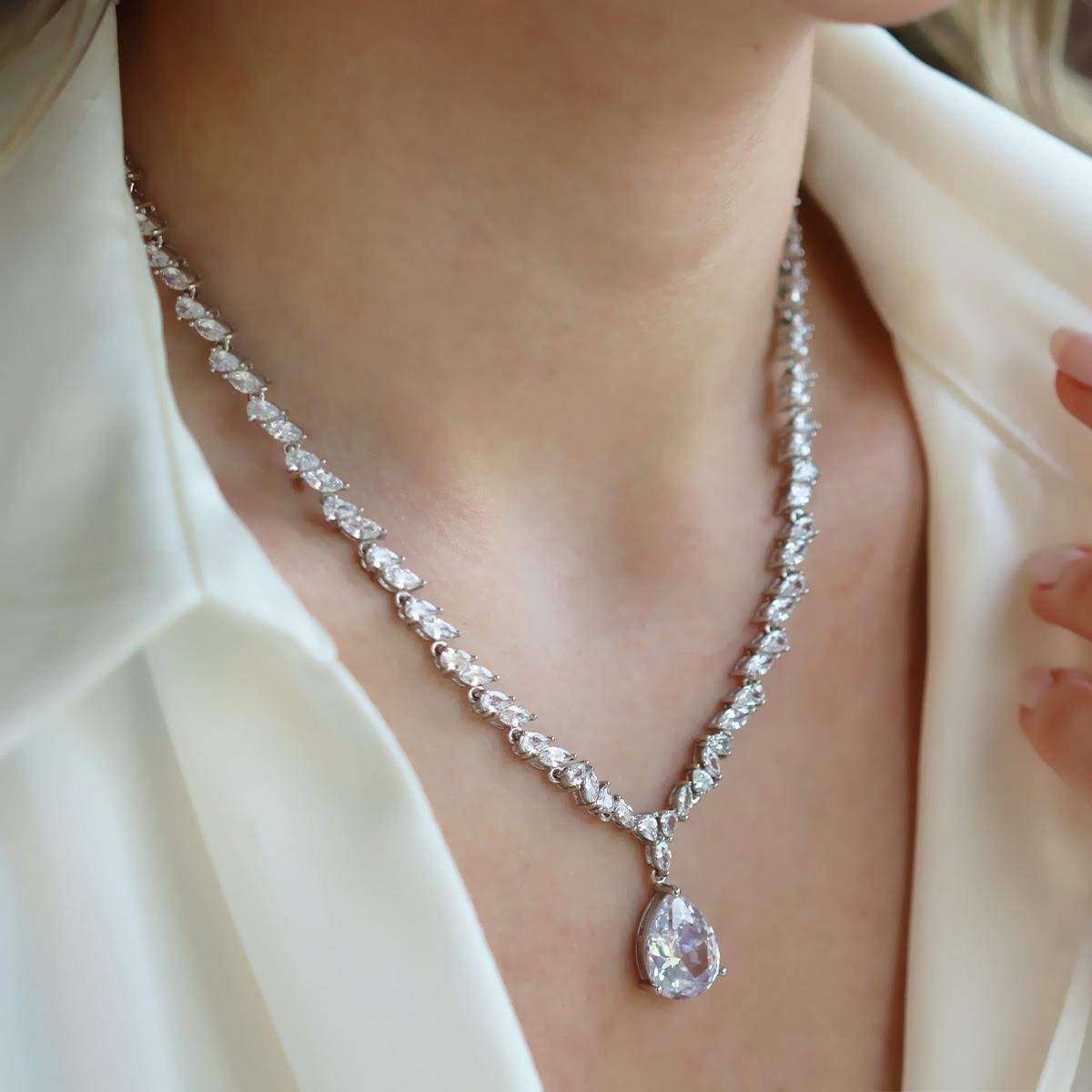 Damla Taşlı Işıltılı Gümüş Set