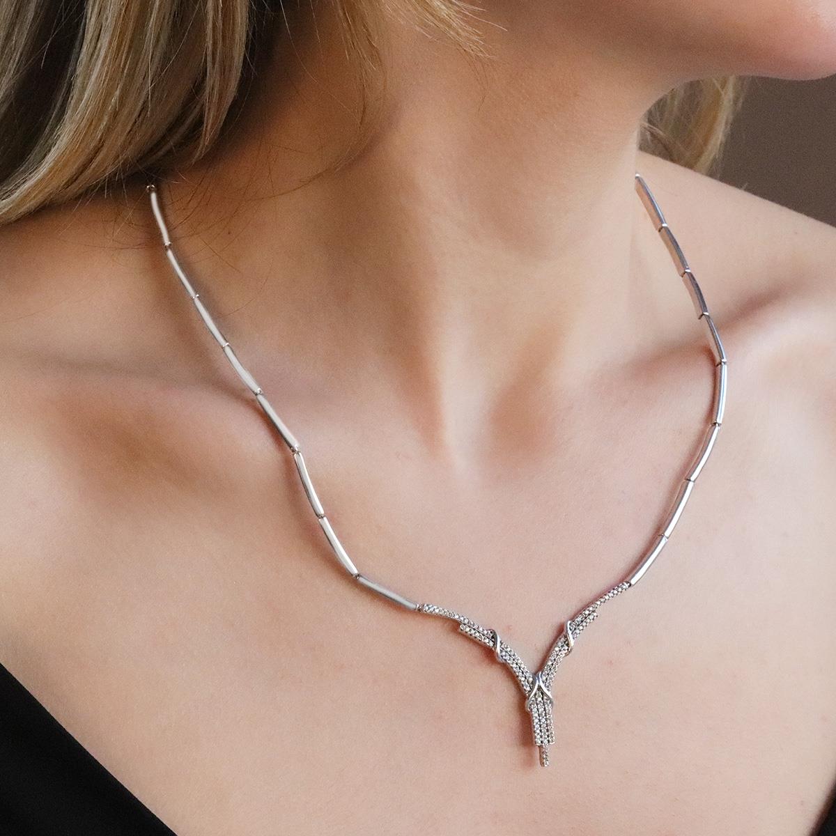 Düğüm Modeli Zirkon Taşlı Gümüş Gerdanlık